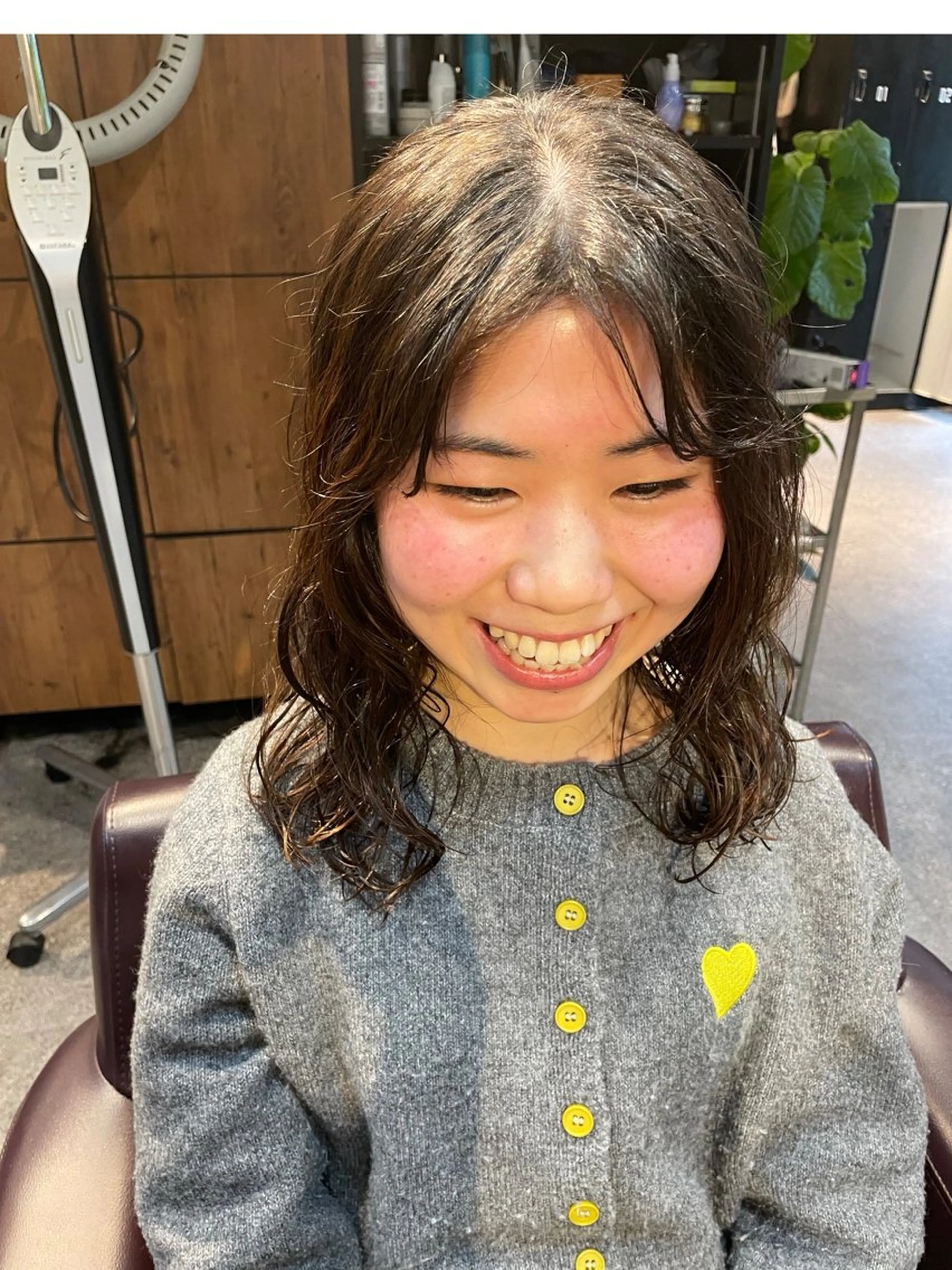 ミディアム パーマ ミディアムパーマ AKARI .°*のヘアスタイル