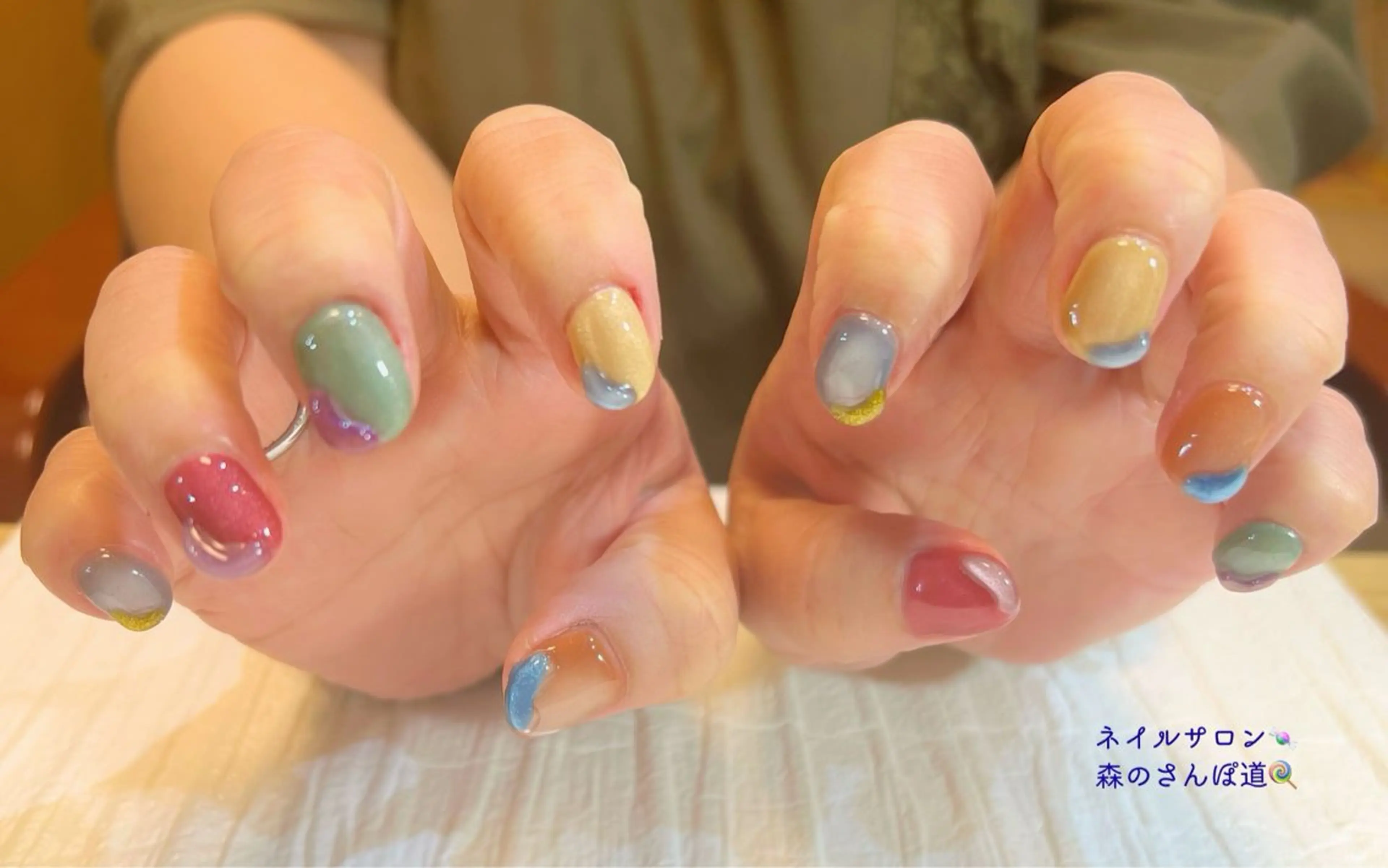 ネイル ハンドネイル 森のさんぽ道所属・ショートネイル 森のさんぽ道のネイルデザイン