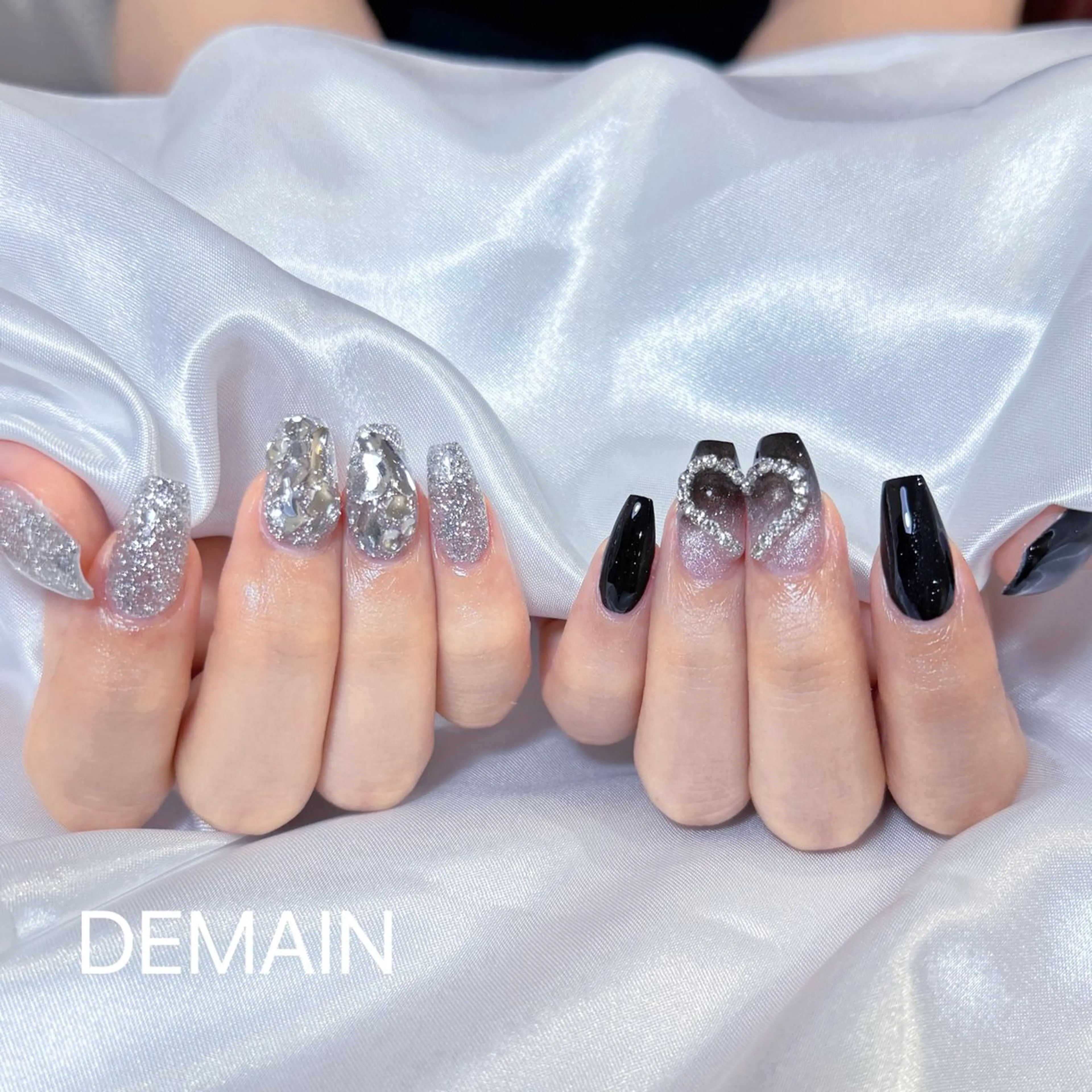 ネイル アートネイル オーロラネイル ガーリー キラキラネイル 韓国ネイル ハンドネイル DEMAIN- 🌸のネイルデザイン