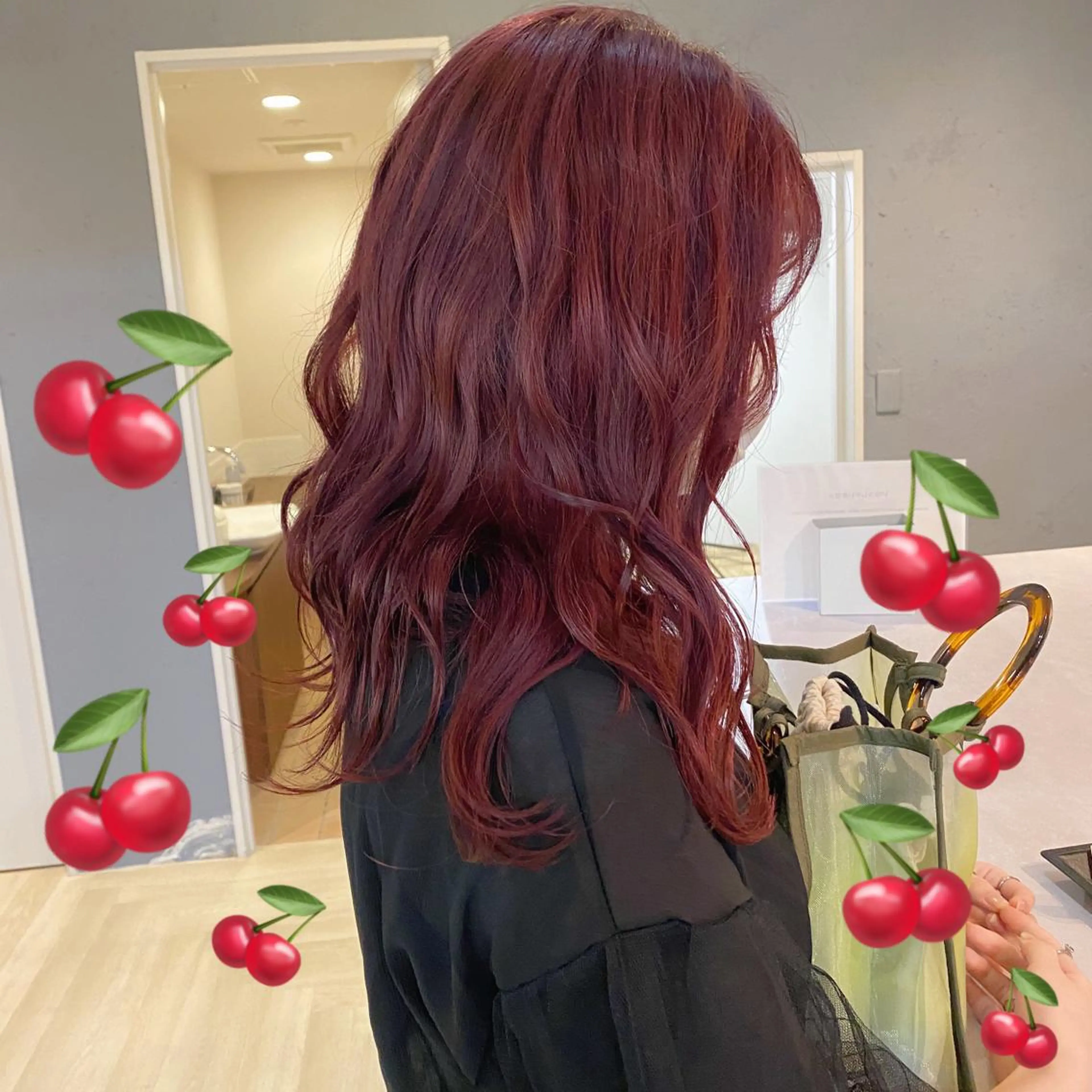 セミロング カラー カシス salon village所属・色落ちまで可愛い🧚 心斎橋hikaruのヘアスタイル