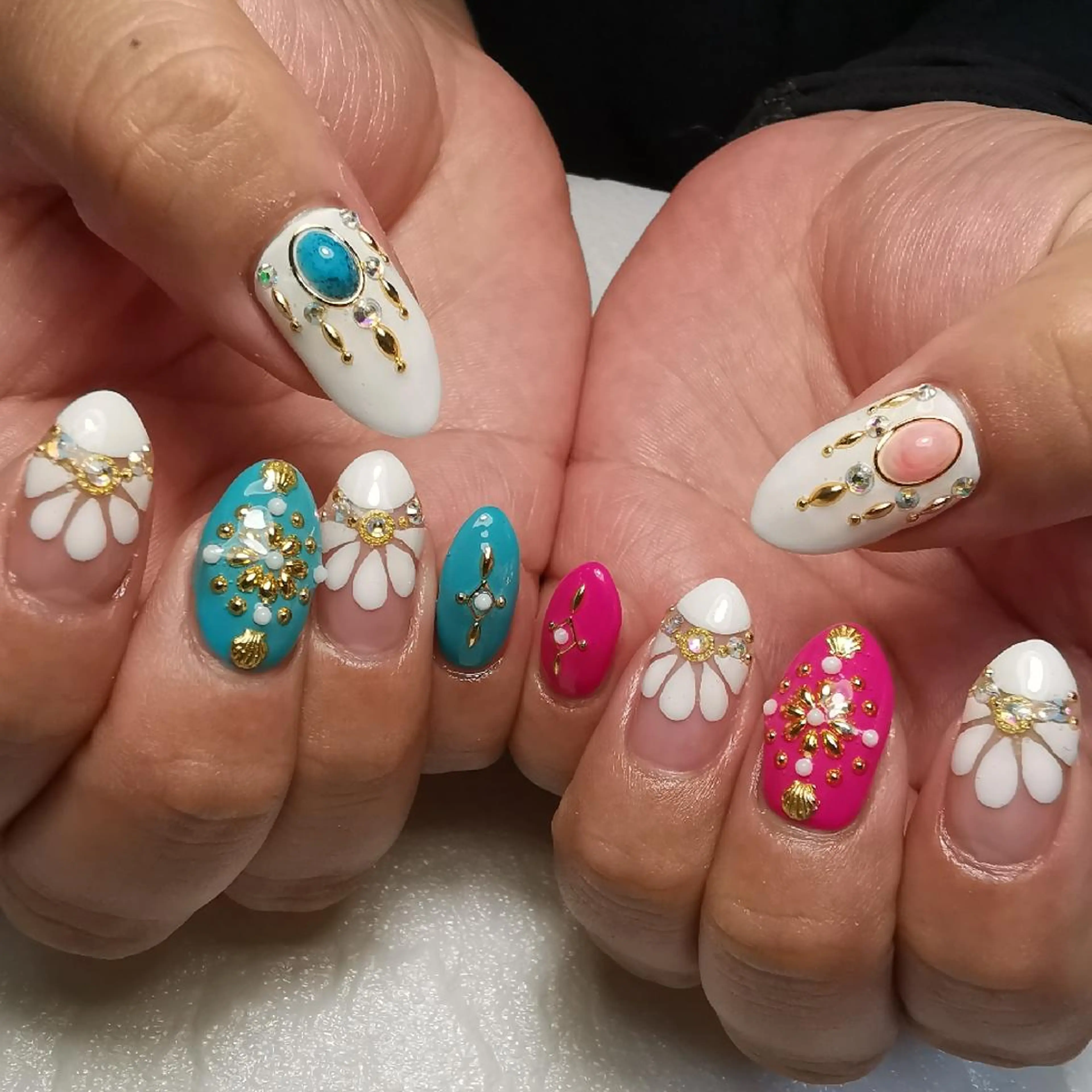 ネイル 持ち込み ハンドネイル reve あやののネイルデザイン