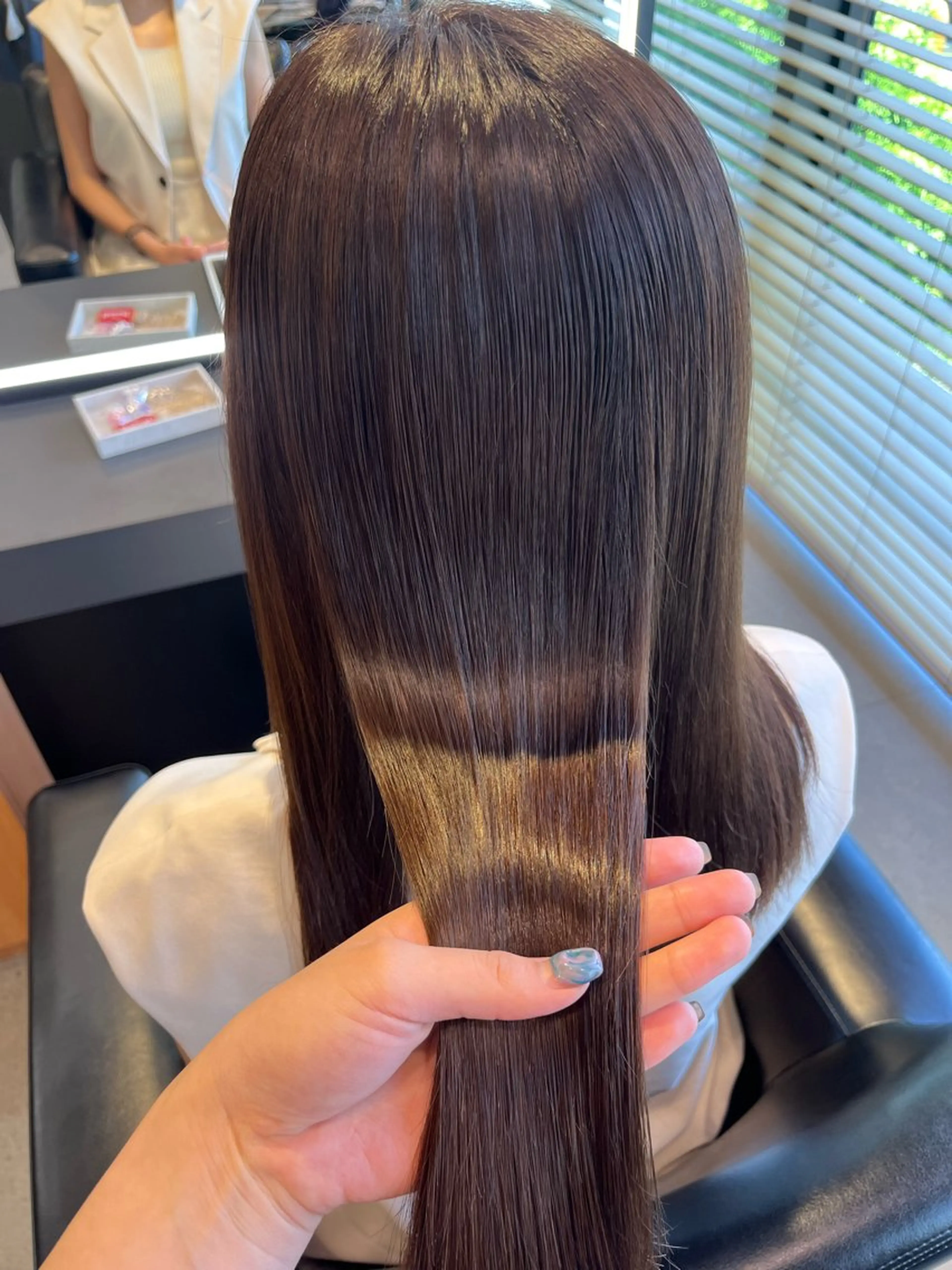 ロング KAREN（ému） 伏見/カットモデルのヘアスタイル