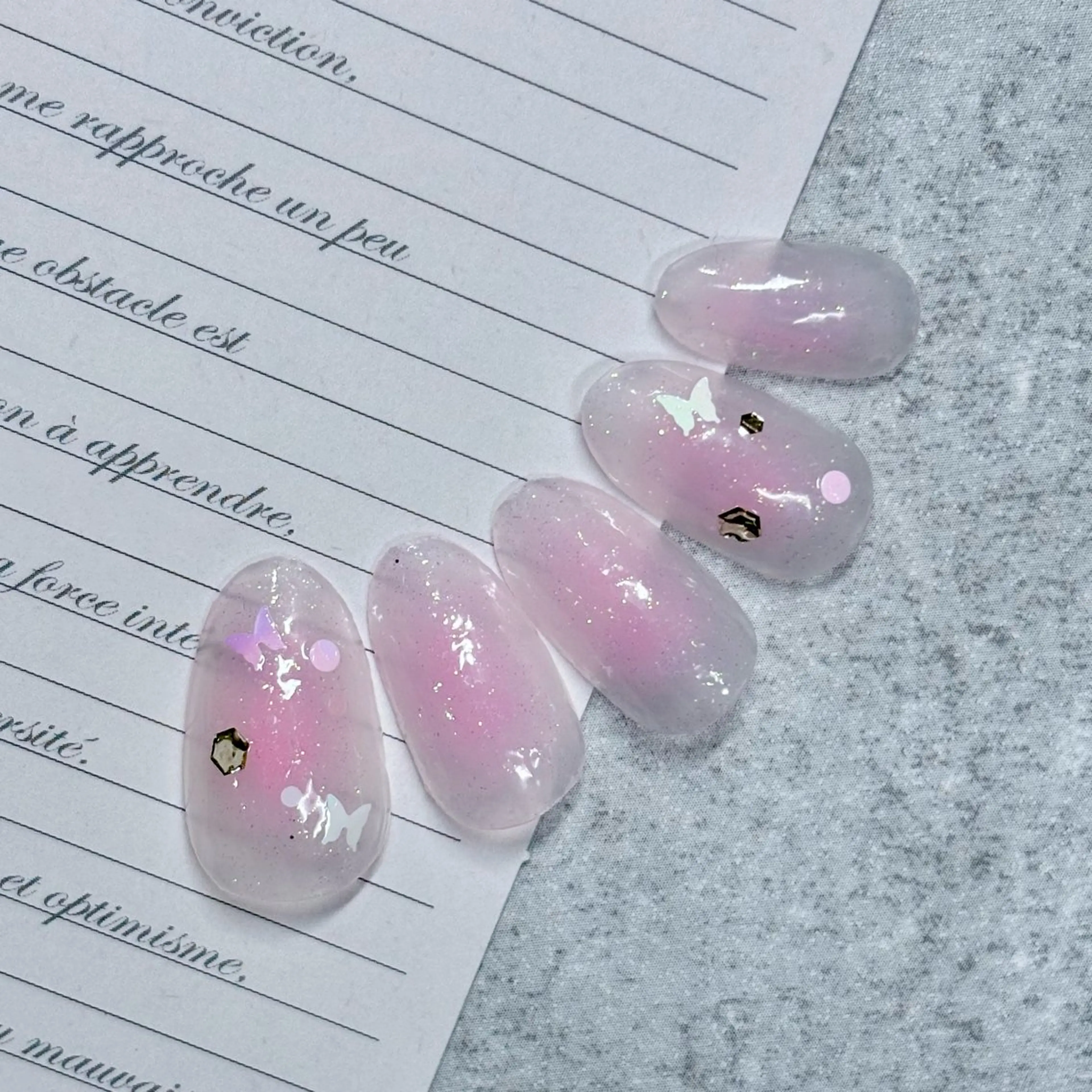 ネイル ジェルネイル オフィスネイル シンプルネイル ハンドネイル みんなのネイルサロン IRiS所属・一人ひとりに寄り添う 施術🌈IRiS🪽のネイルデザイン