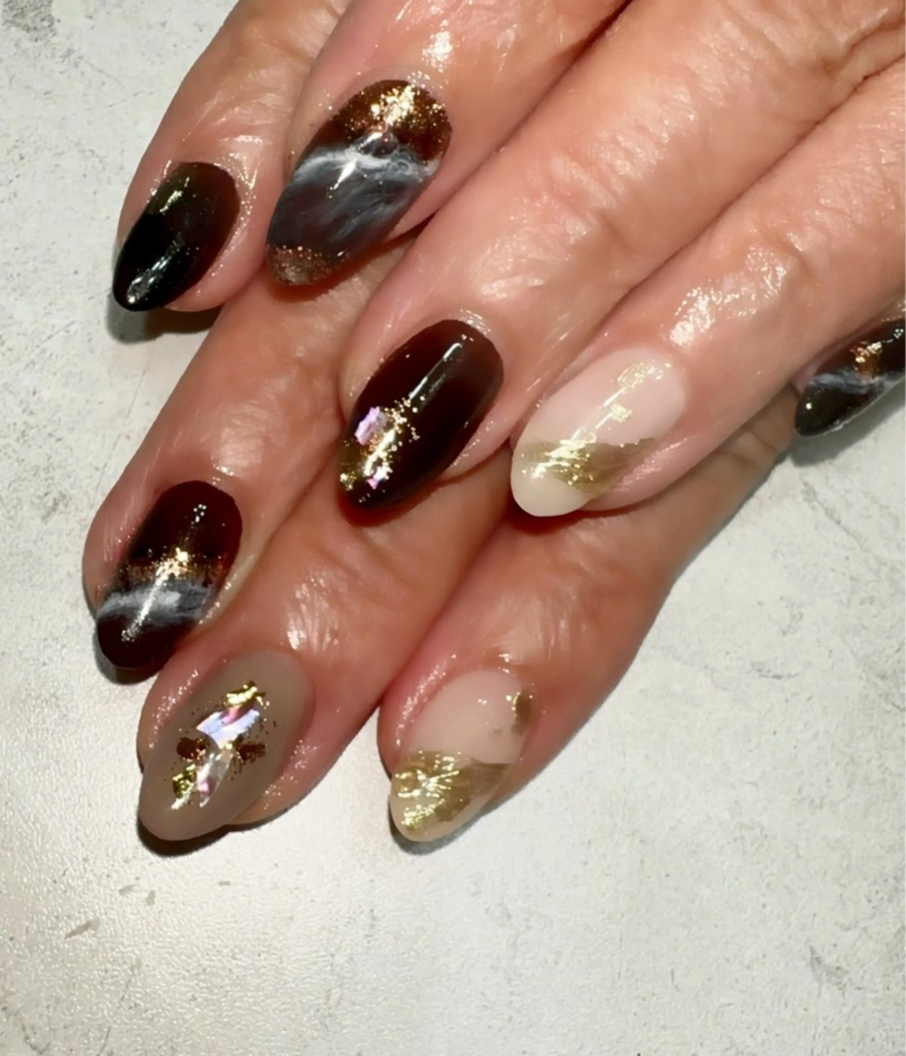 ネイル ブラウン 持ち込み ホワイト ハンドネイル Nailsalon Clairのネイルデザイン