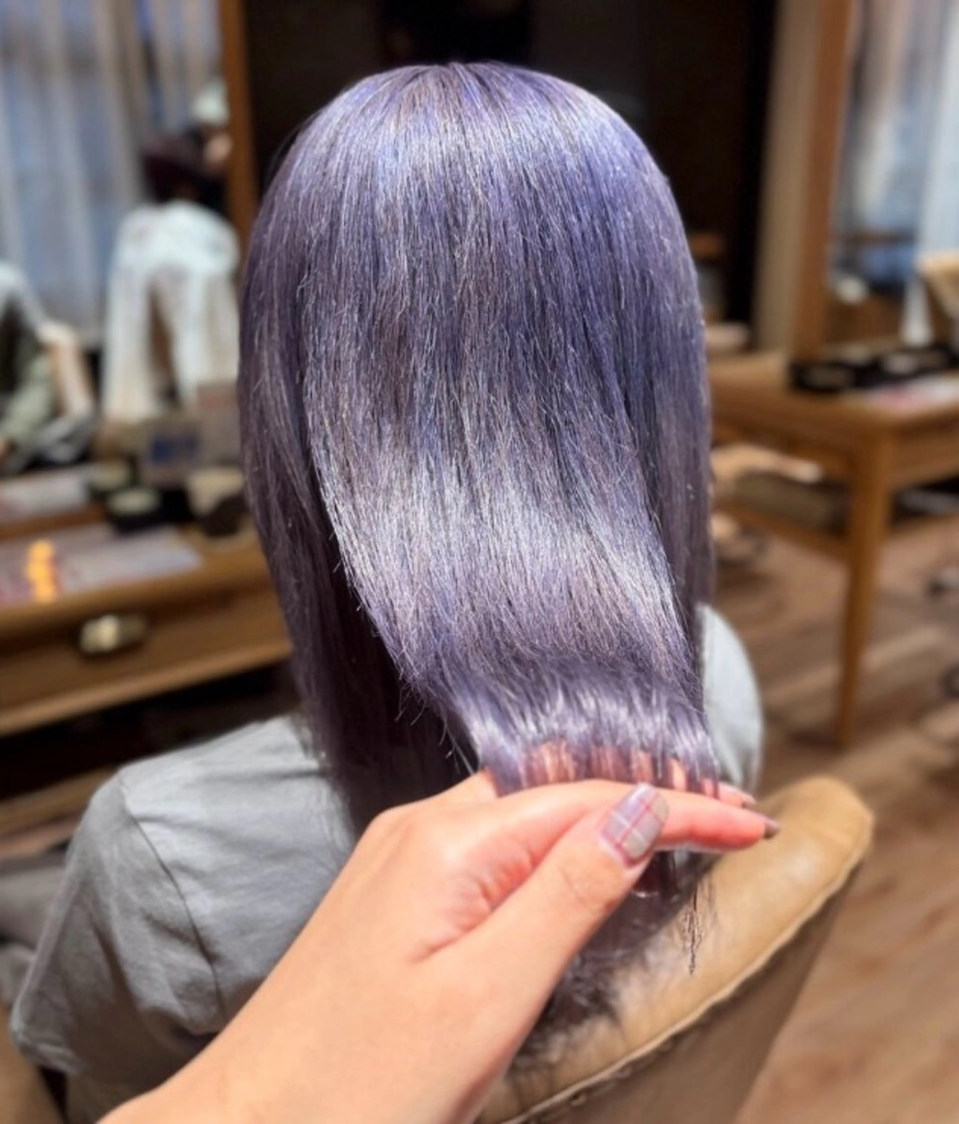 カラー ヘアカラー 梶 瑞希のヘアスタイル