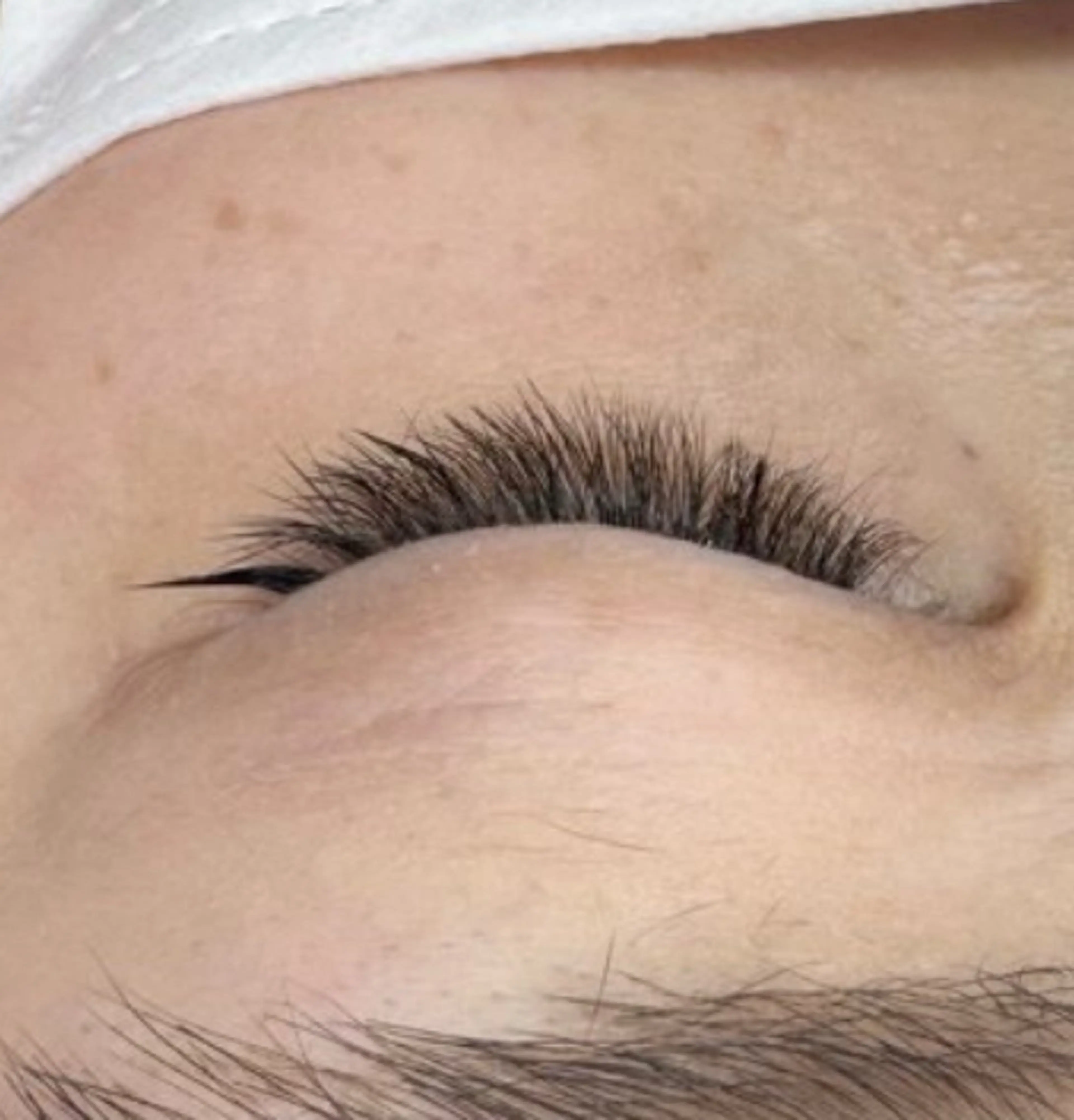 【コンペ前モニター】【最新マツエクデザイン/アイライナーエフェクト】シャープな仕上がりアイライナーデザイン✨の写真