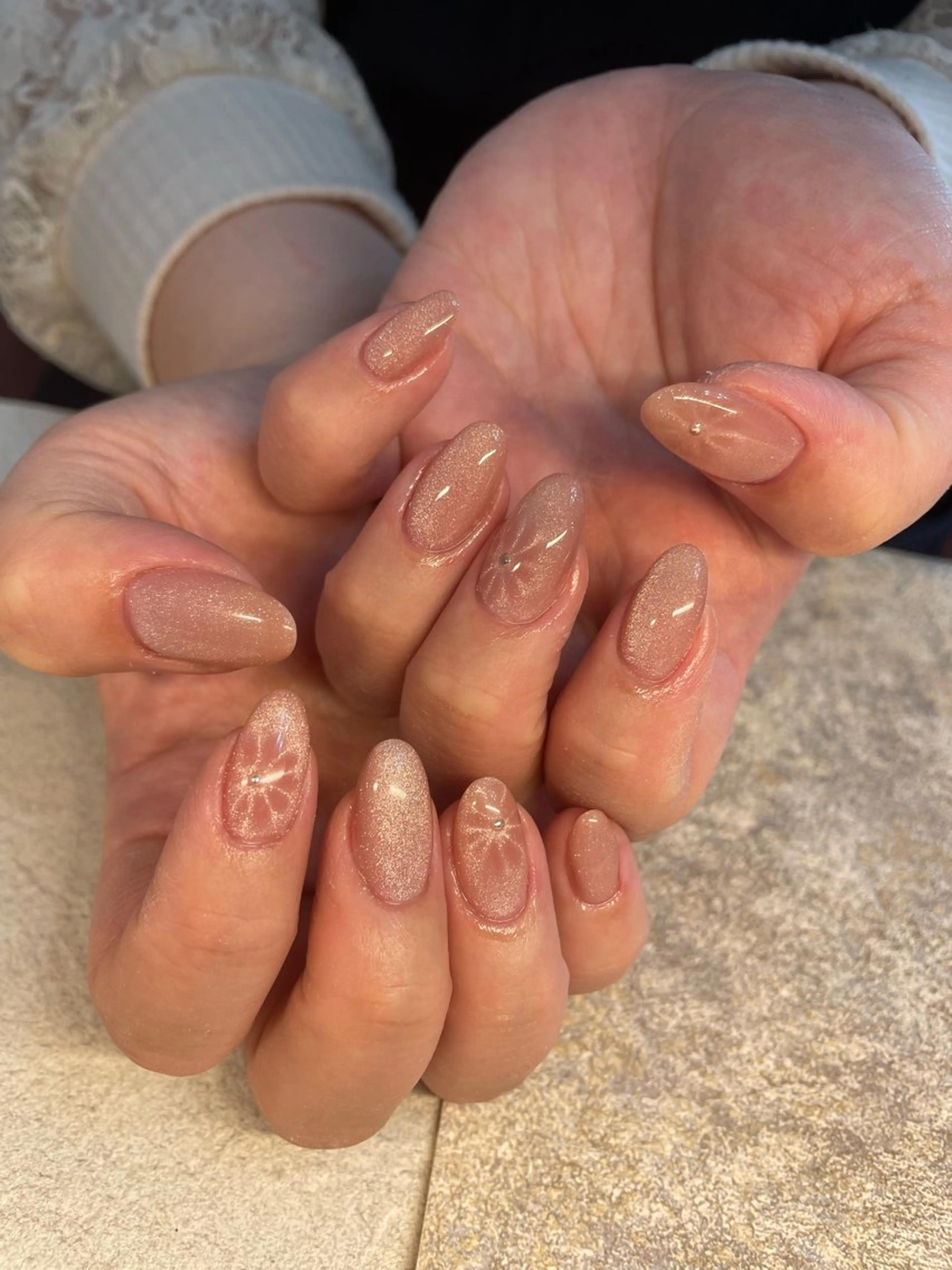 ネイル フラワーネイル マグネットネイル Parfum パルファンのネイルデザイン