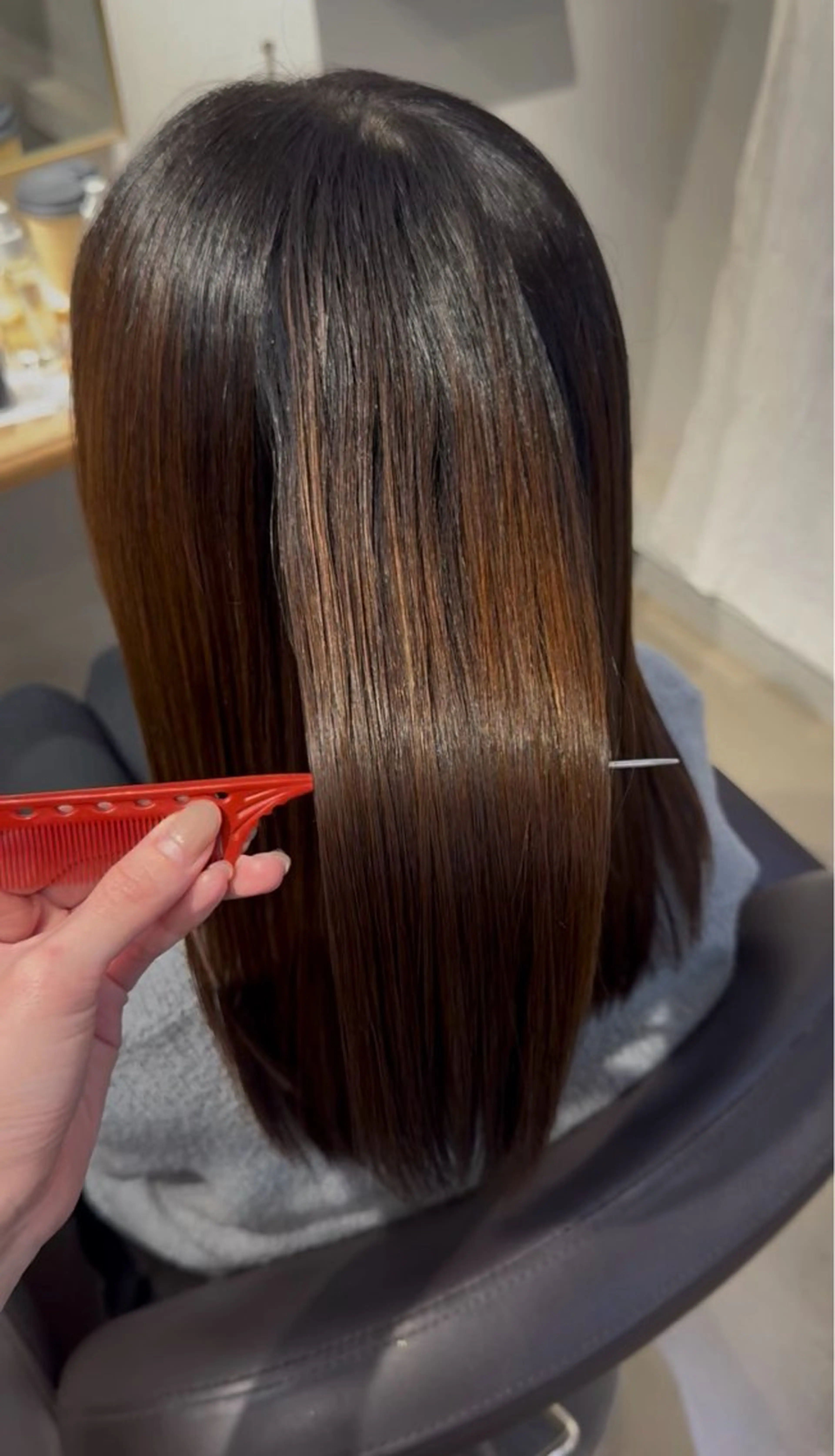 KAREN .のヘアスタイル