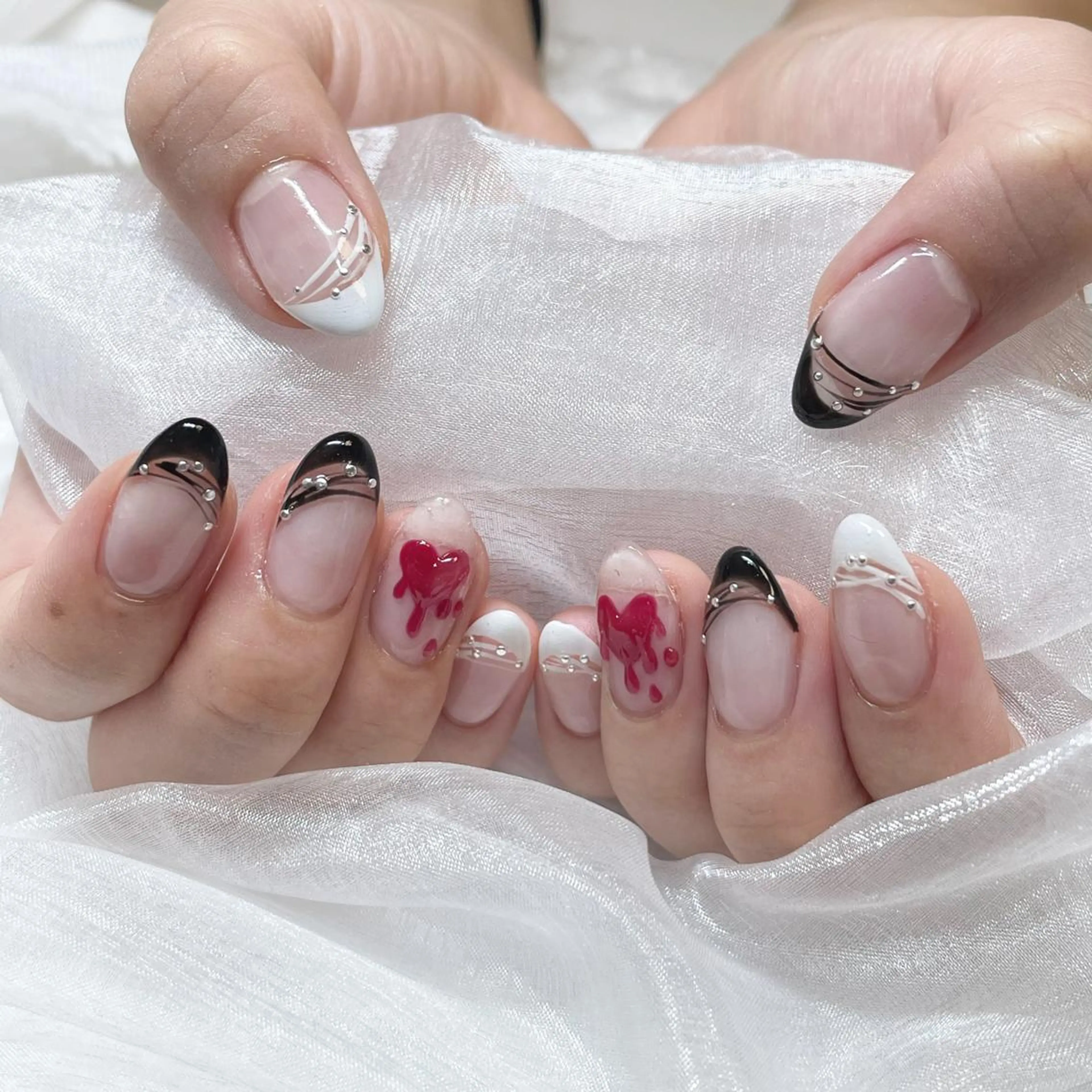 ネイル フレンチネイル ジェルネイル 韓国ネイル 持ち込み ワンカラーネイル ハンドネイル fiore nail 🦋のネイルデザイン