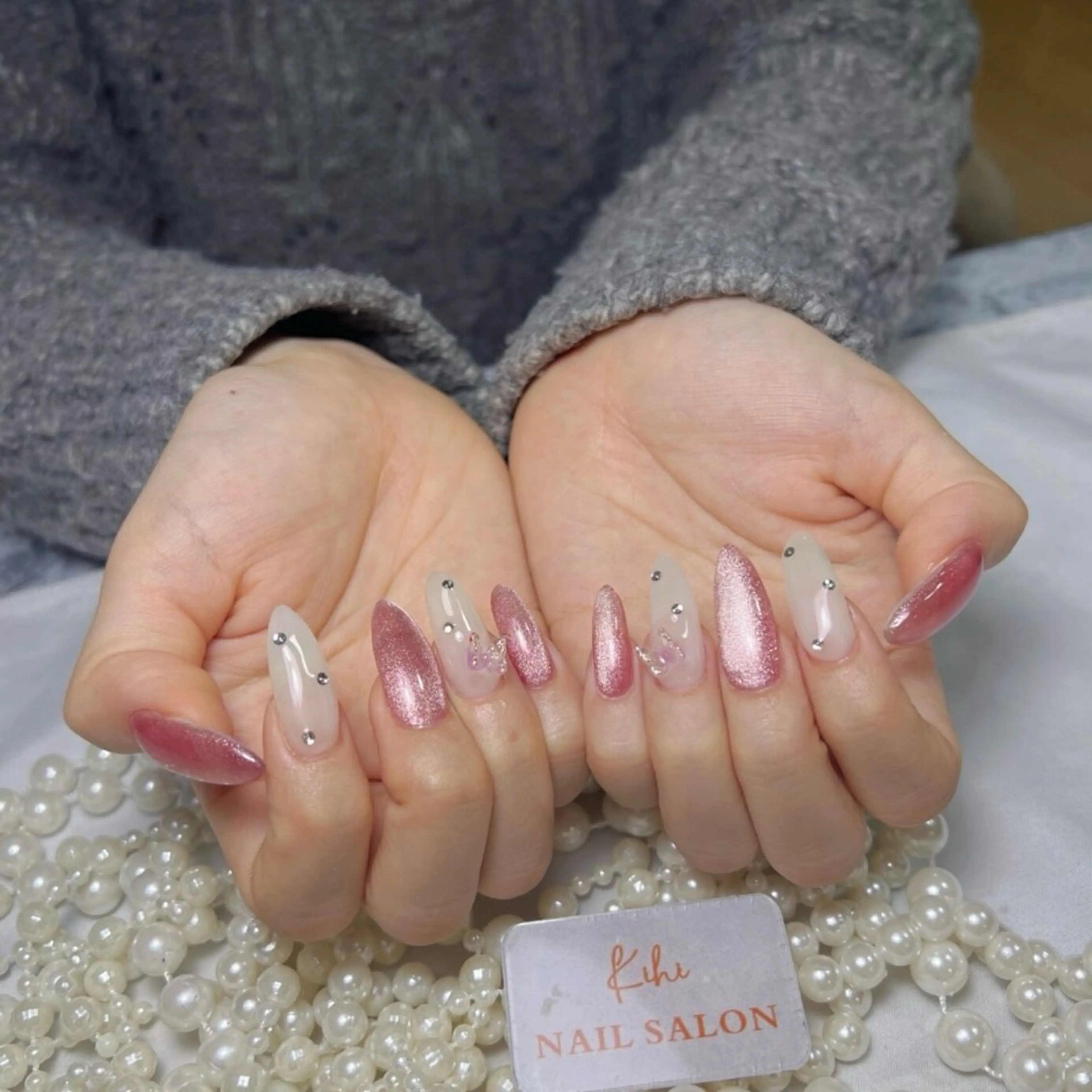 ネイル アートネイル フレンチネイル ジェルネイル グラデーション 韓国ネイル ハンドネイル 💕鈴木ユリ パラジェル/オフ無料のネイルデザイン