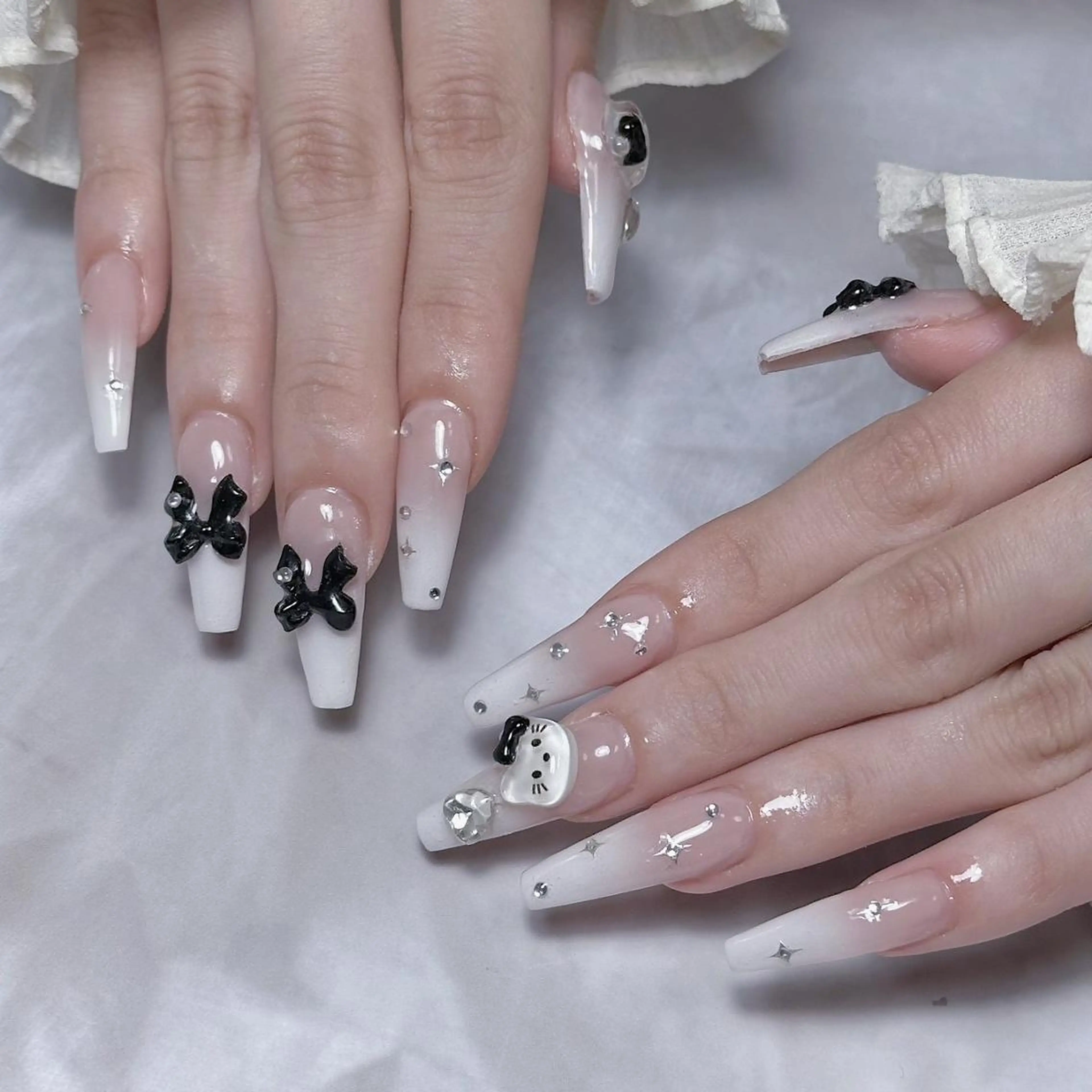 ネイル ハンドネイル 🩵Yun nail Salon 🩵のネイルデザイン