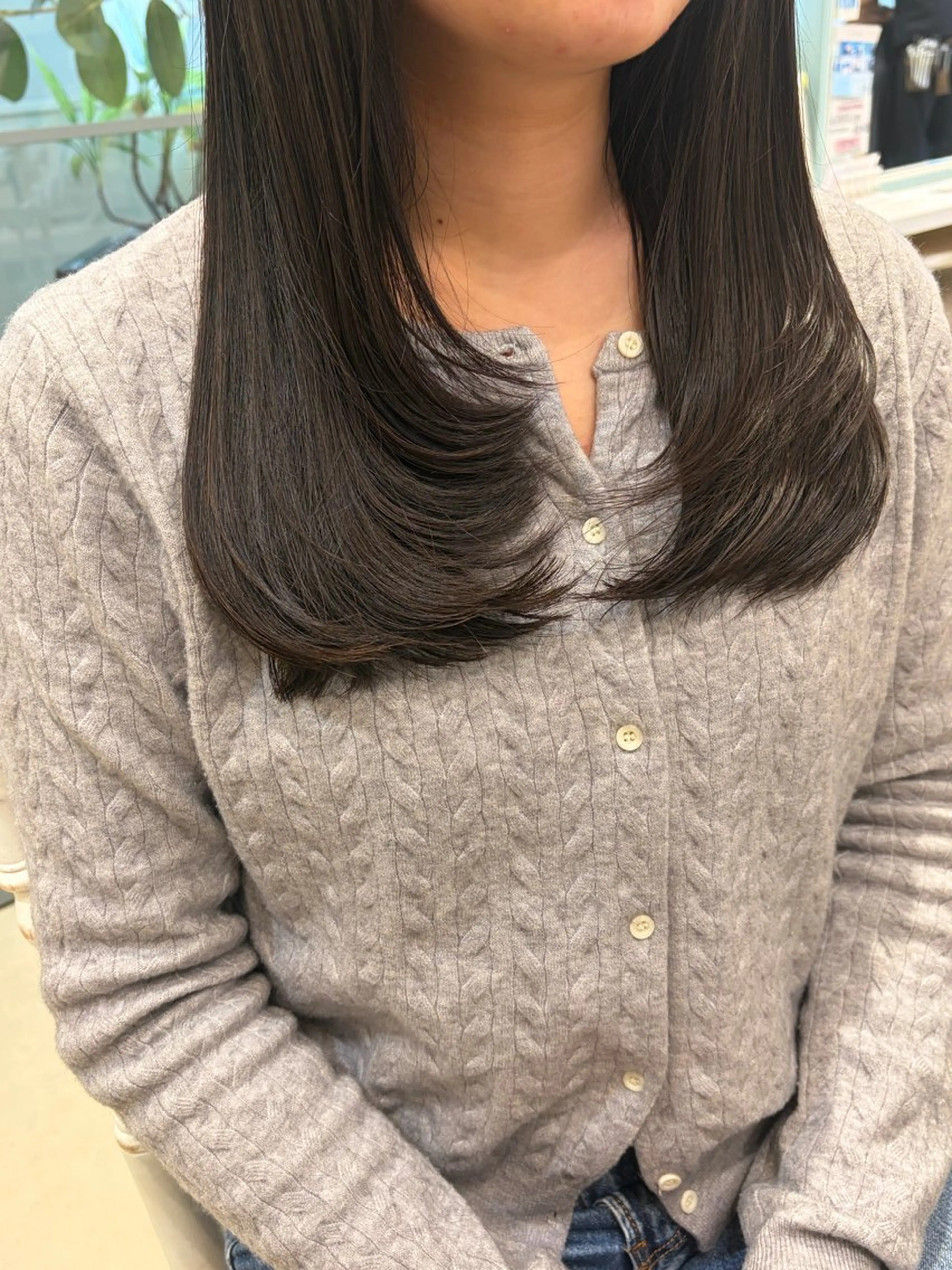 ミディアム 顔まわりレイヤー レイヤーカット カット ヘッドスパ 太田 千尋のヘアスタイル