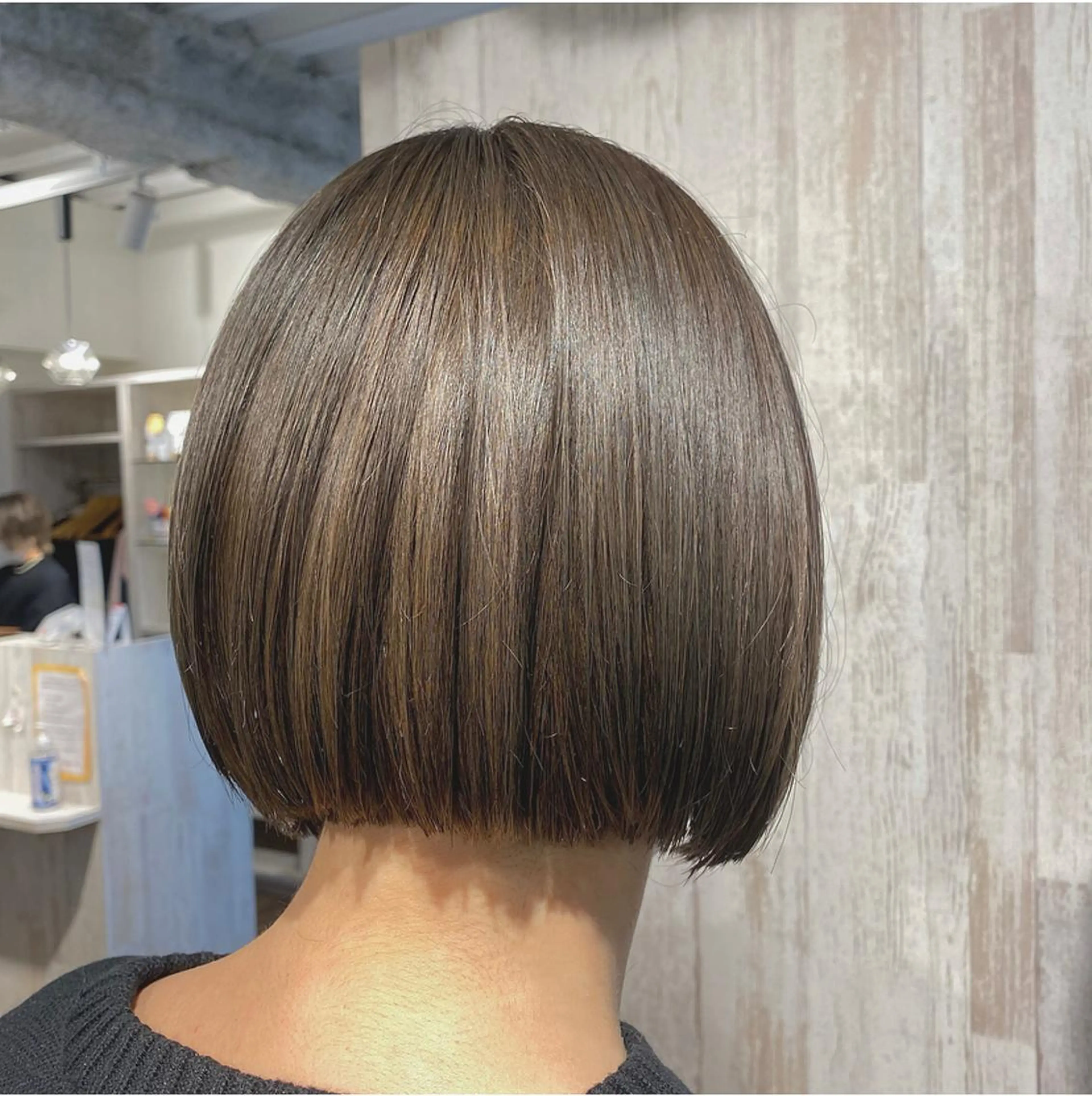 ショート カラー 大場 優のヘアスタイル