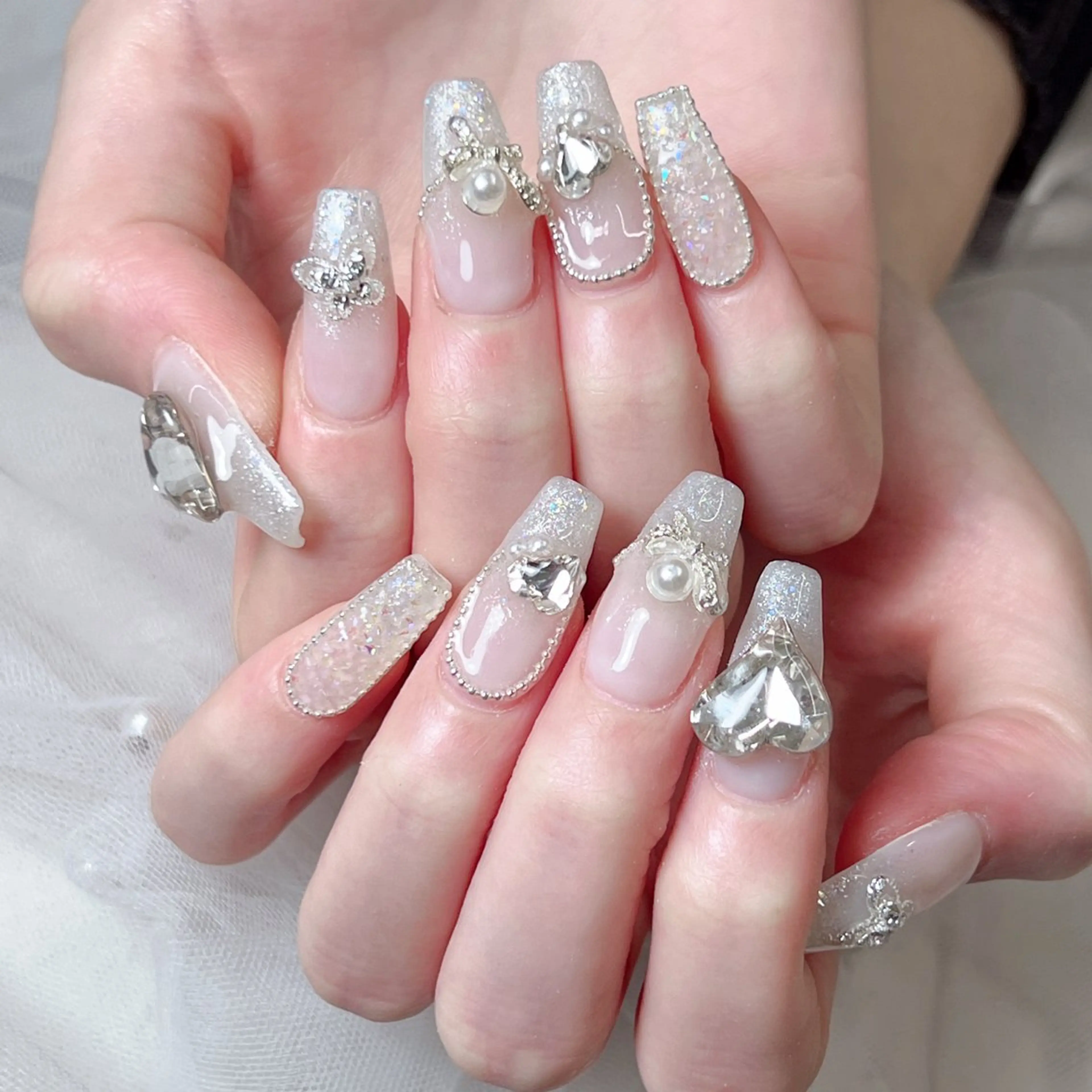 ネイル オーロラネイル フットネイル フレンチネイル ジェルネイル 氷ネイル・うるうるネイル 長いだし/スカルプ/ パラシェルN.oneのネイルデザイン