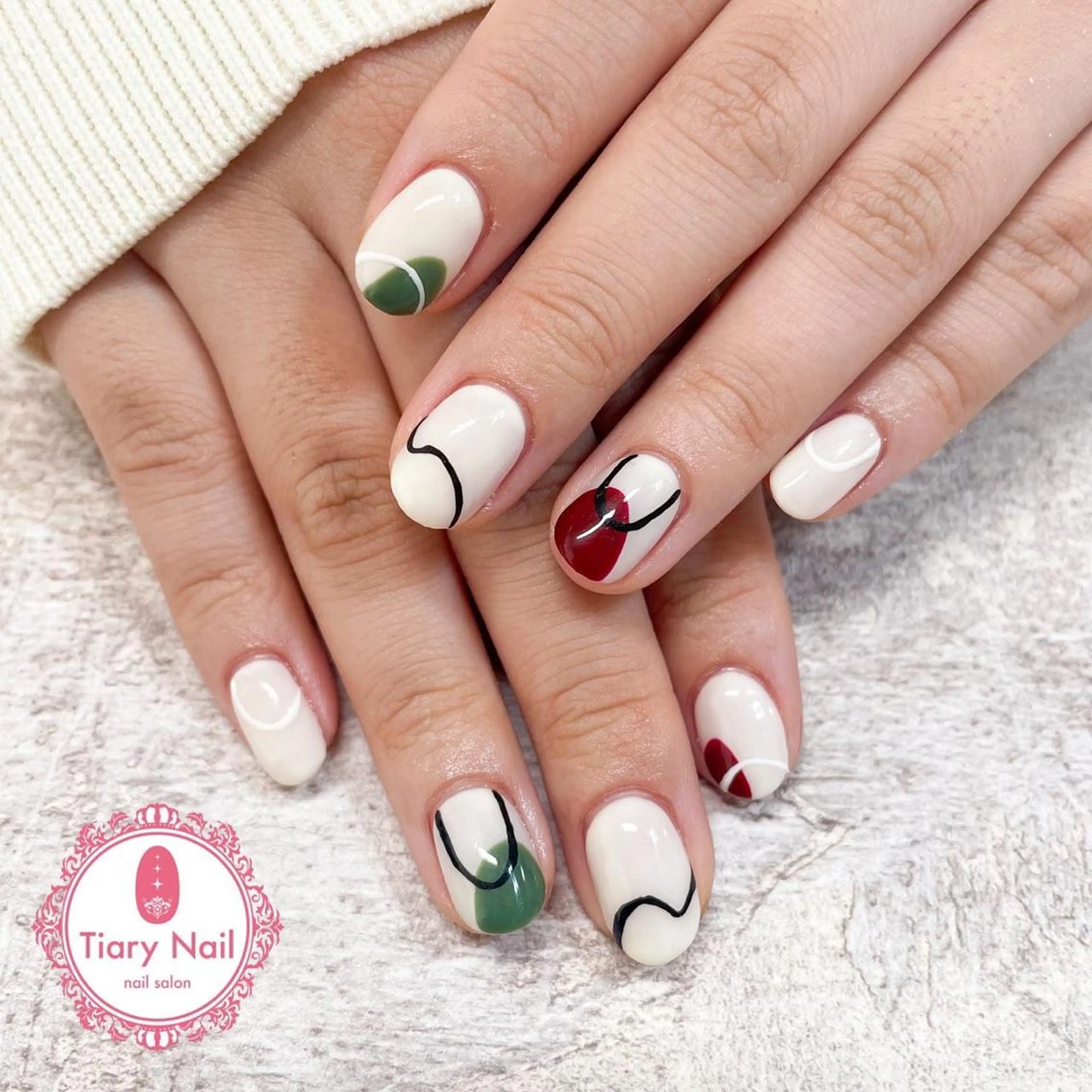 ネイル Tiary Nail Fのネイルデザイン