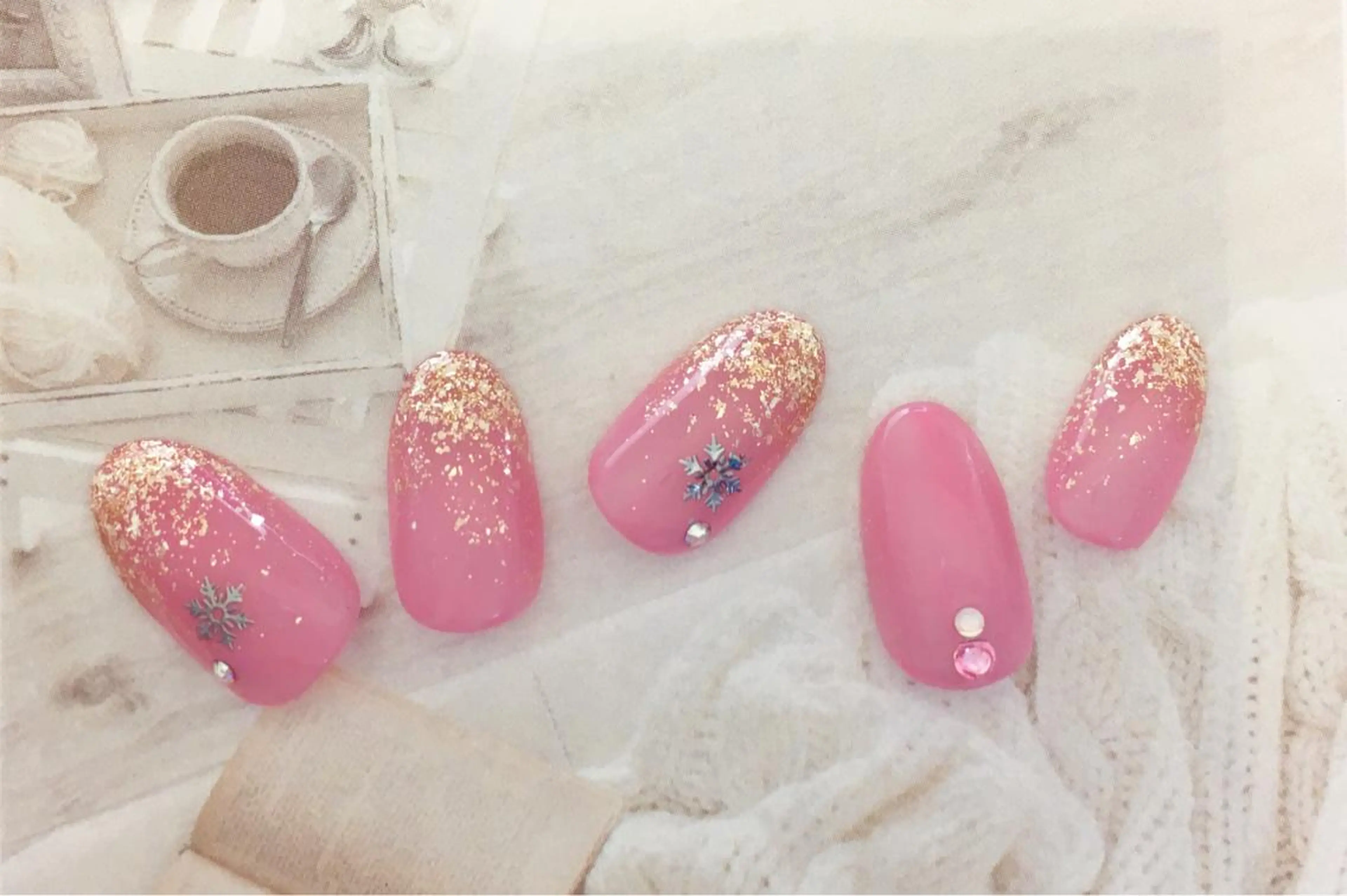 ネイル ラメ(グリッター) 冬ネイル ハンドネイル フジタ エリカのネイルデザイン