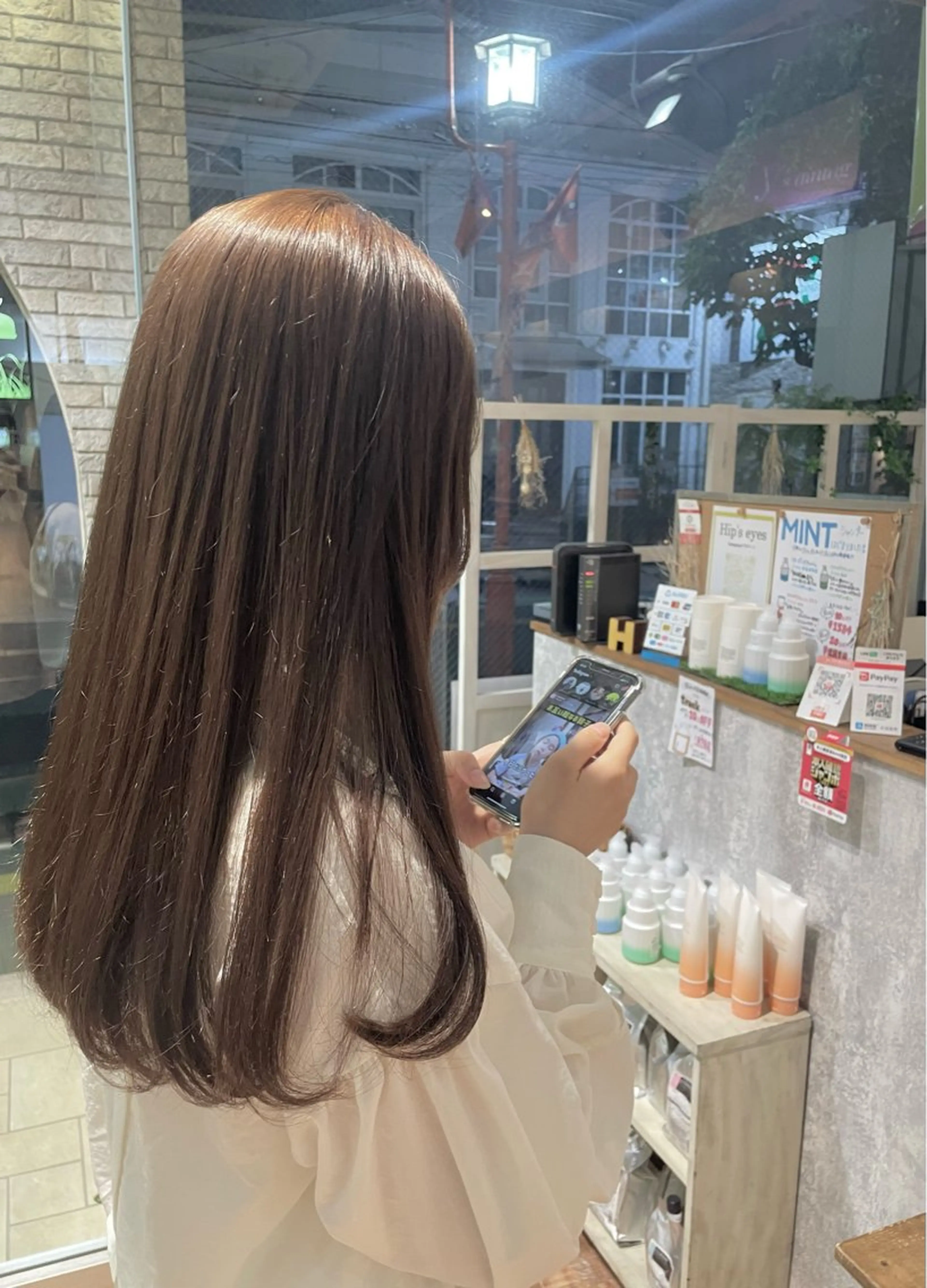 カラー Hip's eyes meiのヘアスタイル