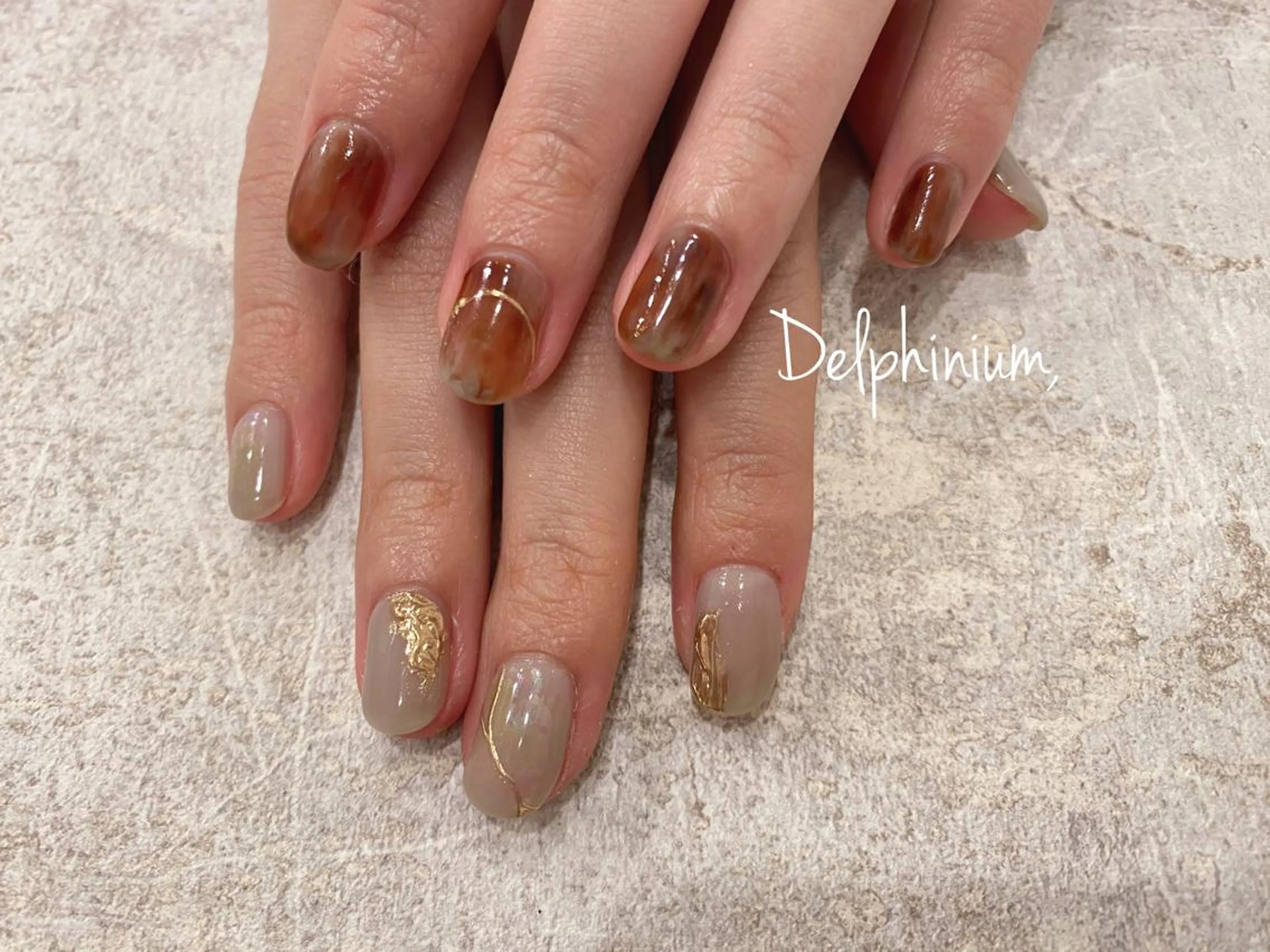 ネイル ニュアンスネイル ハンドネイル 岡本 友恵のネイルデザイン