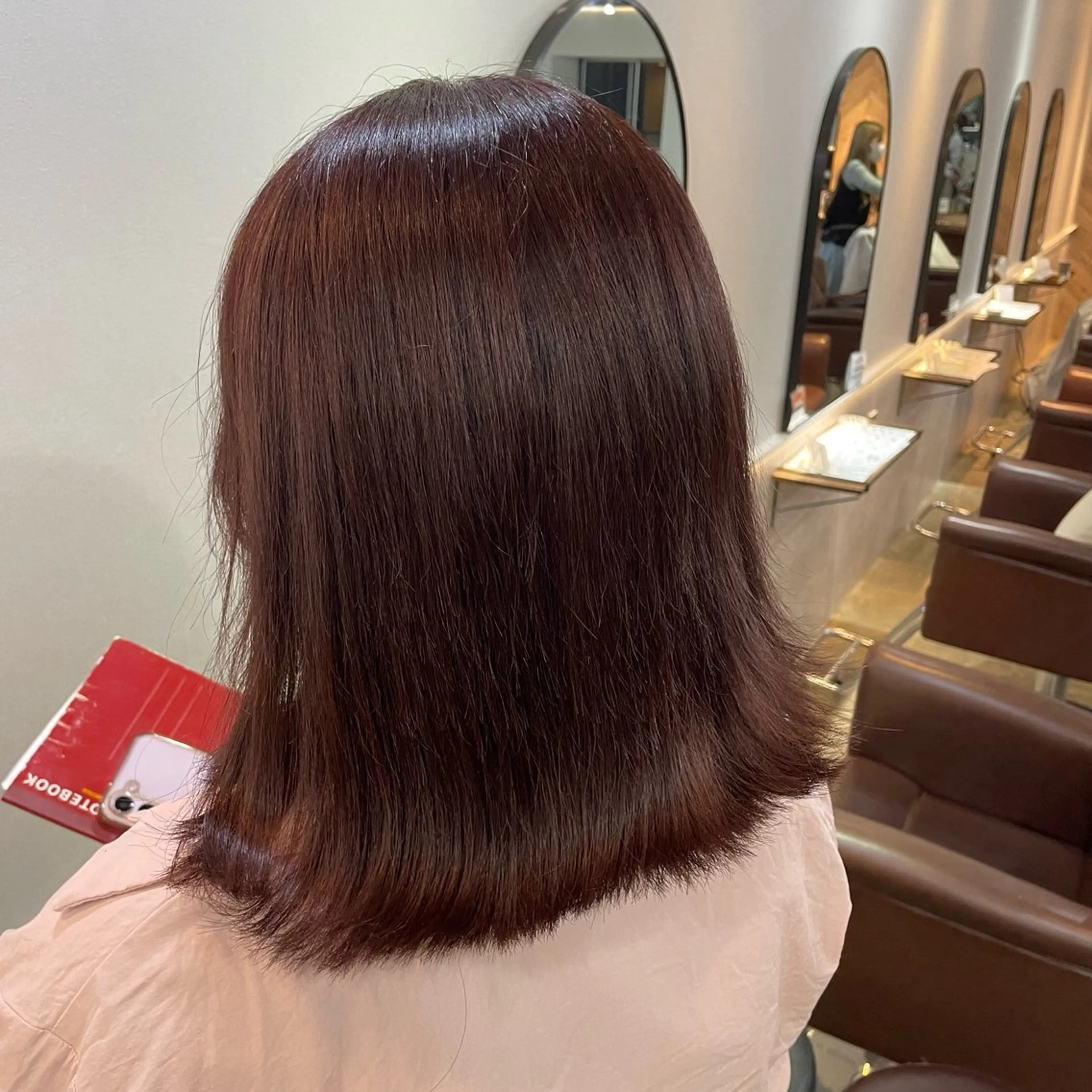 カラー ブラウンカラー レッドカラー 🍀FERIAあべの あらいことみ🍀のヘアスタイル