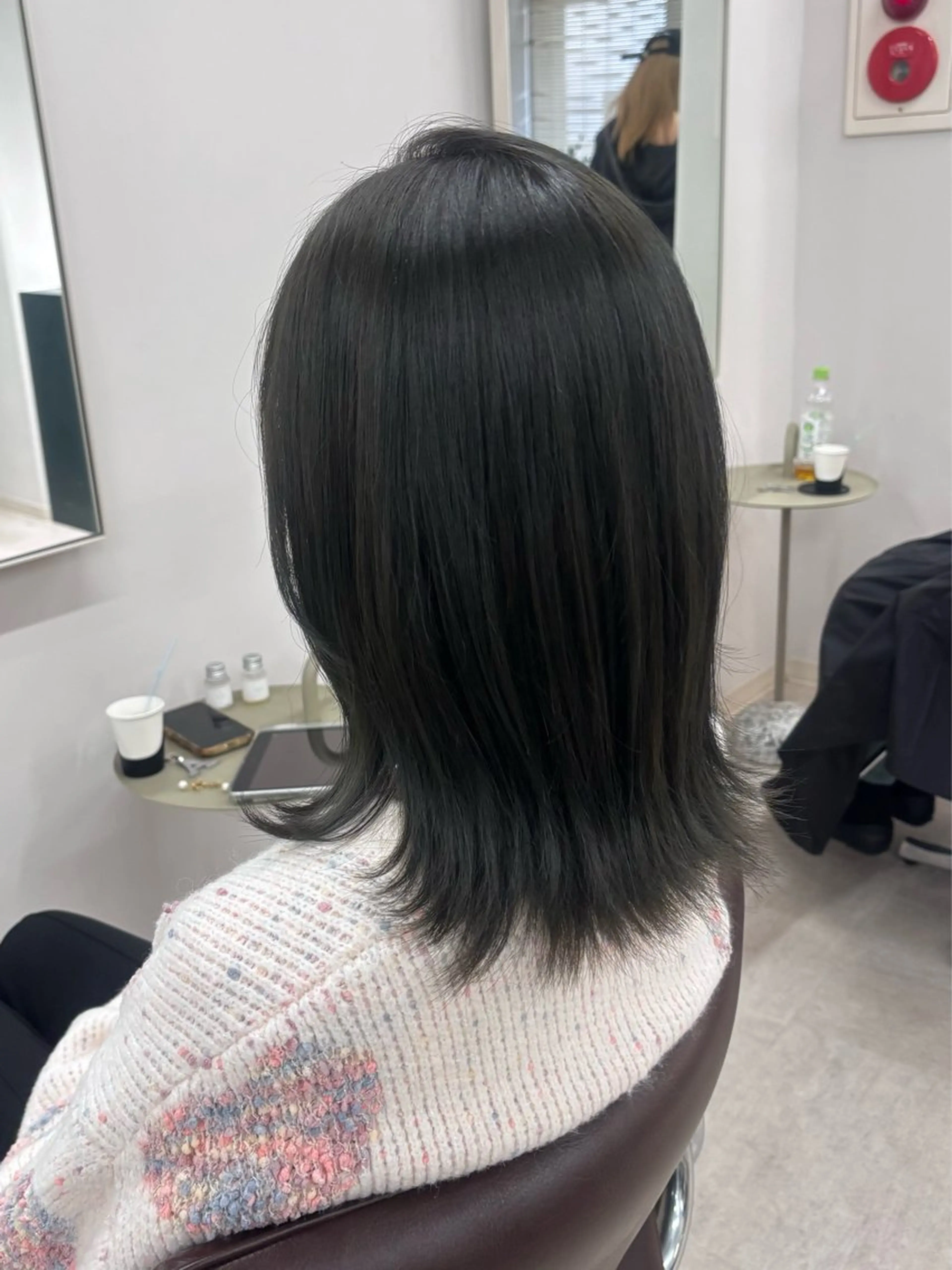 ミディアム カラー グレージュ オリーブグレージュ オリーブグレー hachiyama rinaのヘアスタイル