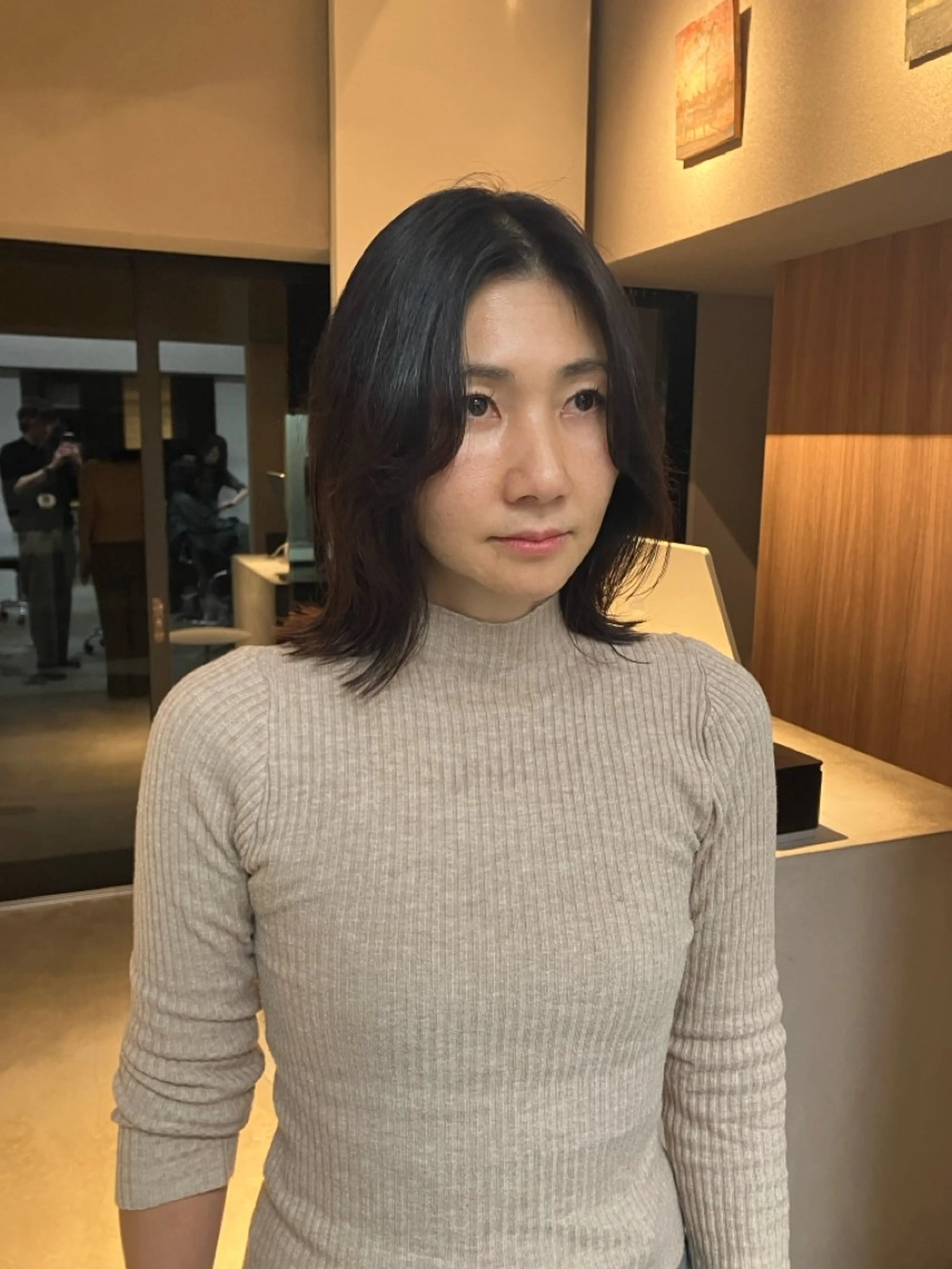 ミディアム ボブレイヤー ボブ 顔周りカット レイヤーカット カット THE ESSENCE 蔵前所属・怜音/ REONのヘアスタイル