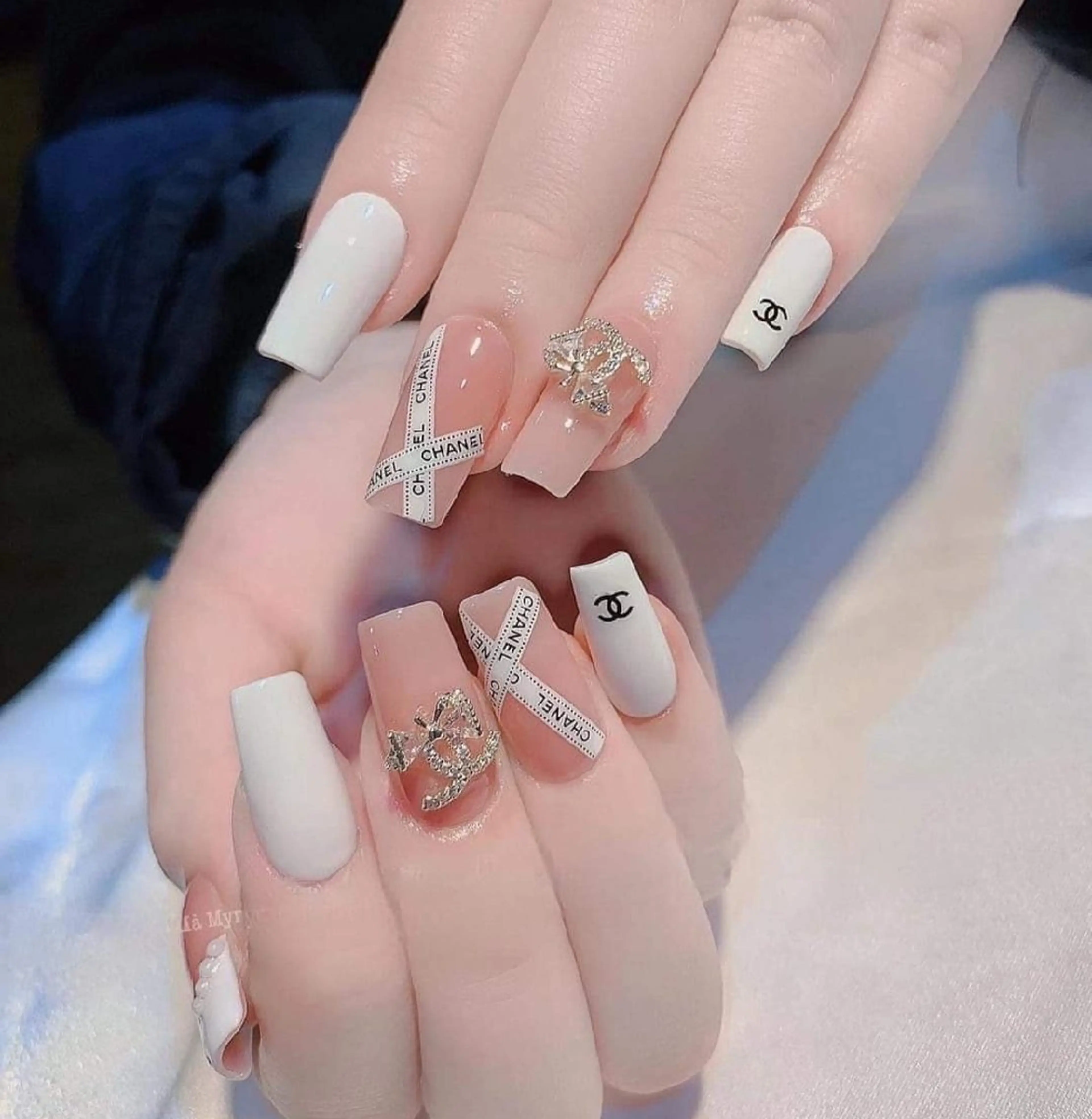 ネイル 清水 ユナのネイルデザイン