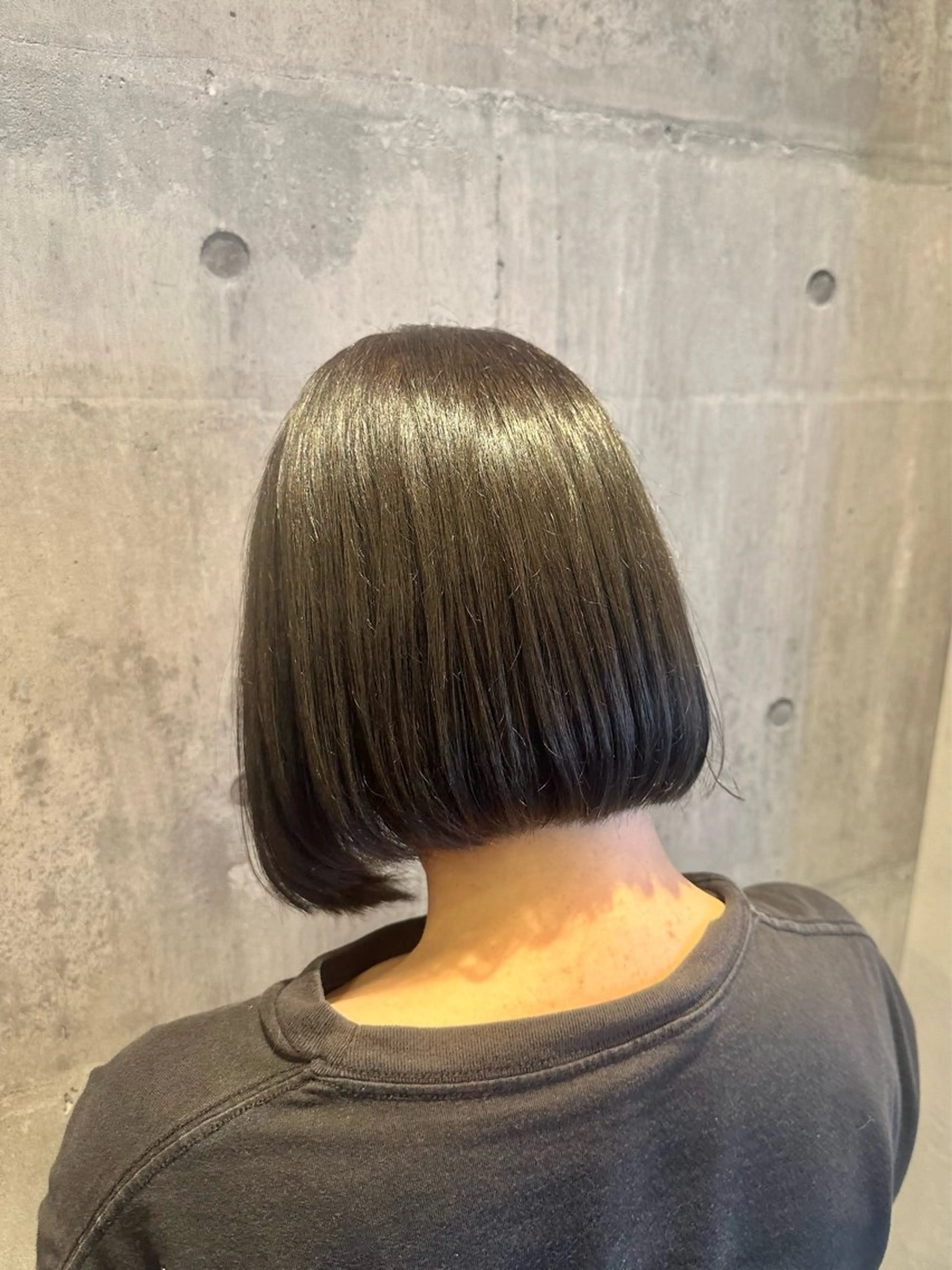 カラー オリーブカラー kana🌻 /attraのヘアスタイル