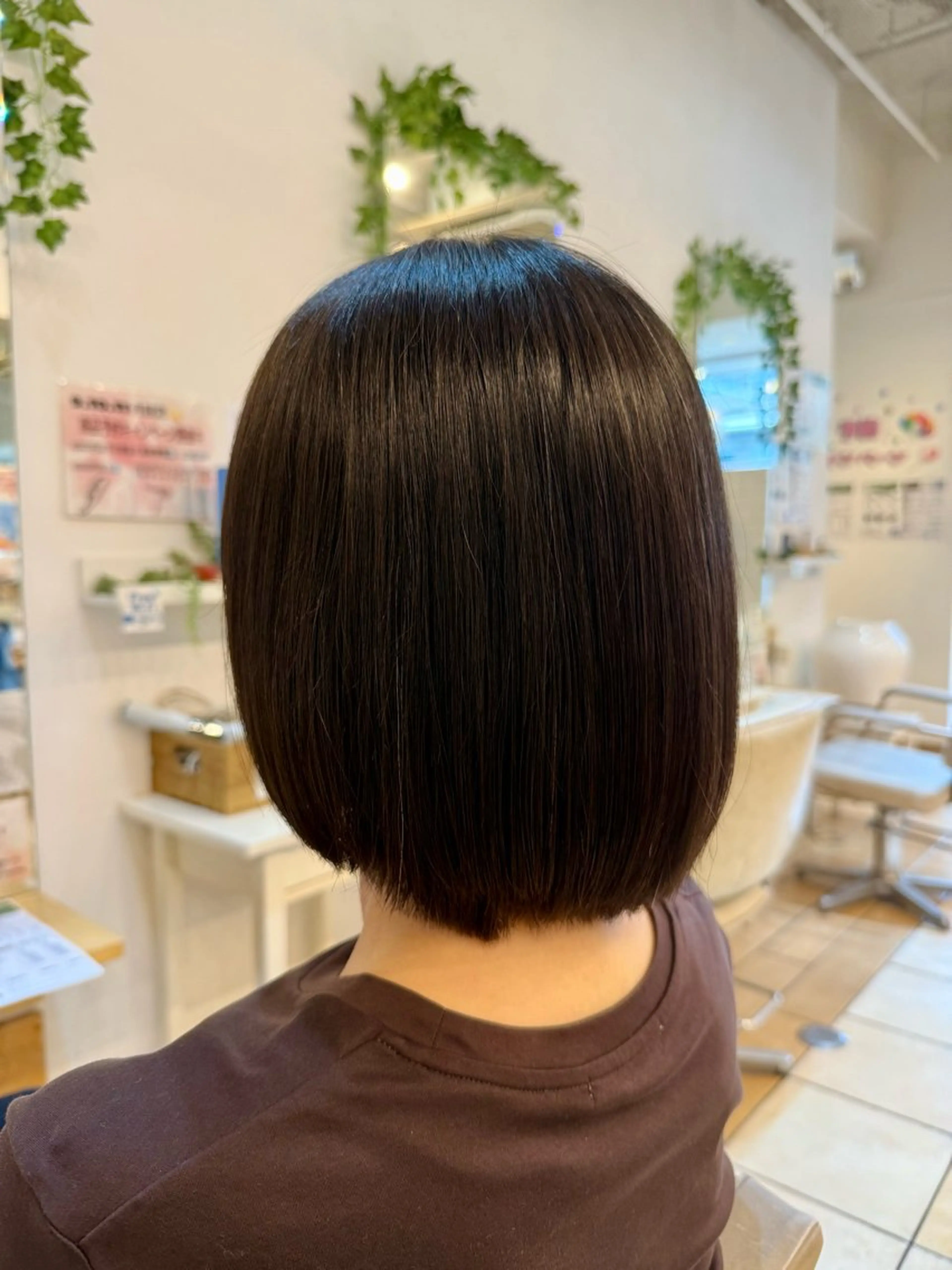 ミディアム 切りっぱなしボブ ボブ カット 中野 亮のヘアスタイル