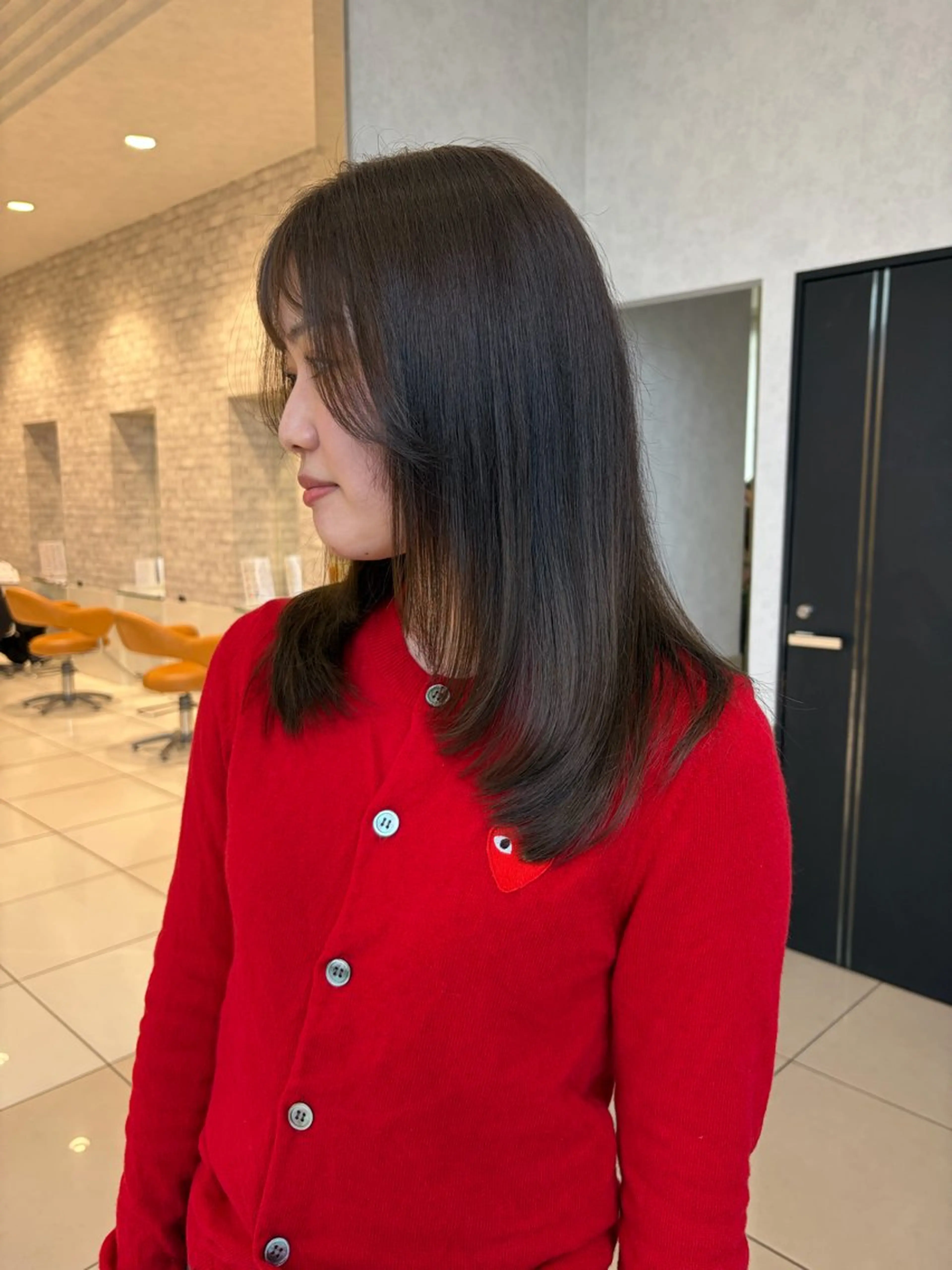 セミロング カラー ベージュカラー 透明感カラー オリーブベージュ レイヤーカット カット ヘアカラー トリートメント 🫧ヒシダアキ taboo.i🫧のヘアスタイル