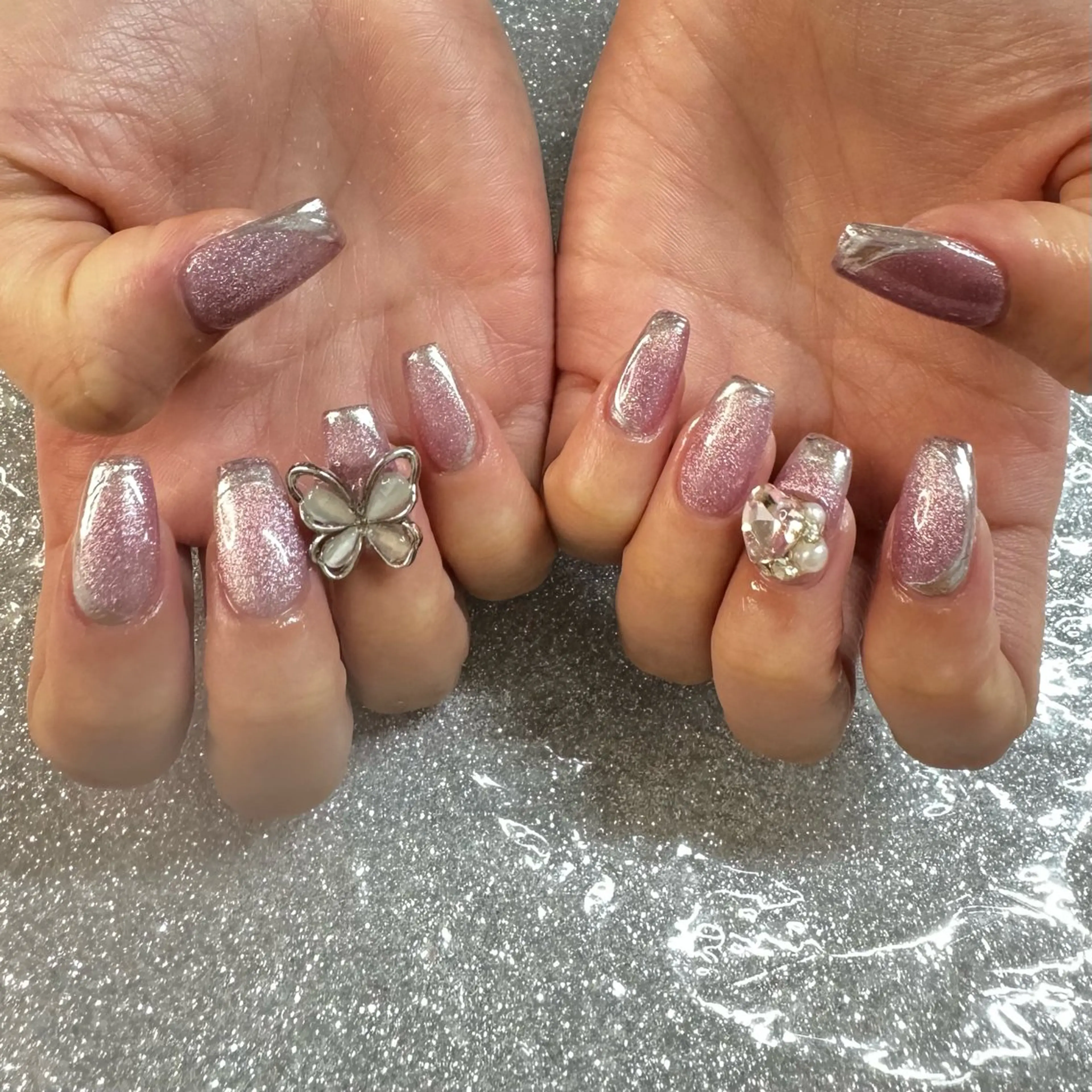 ネイル ハンドネイル VIERU 🌈🎀💖のネイルデザイン