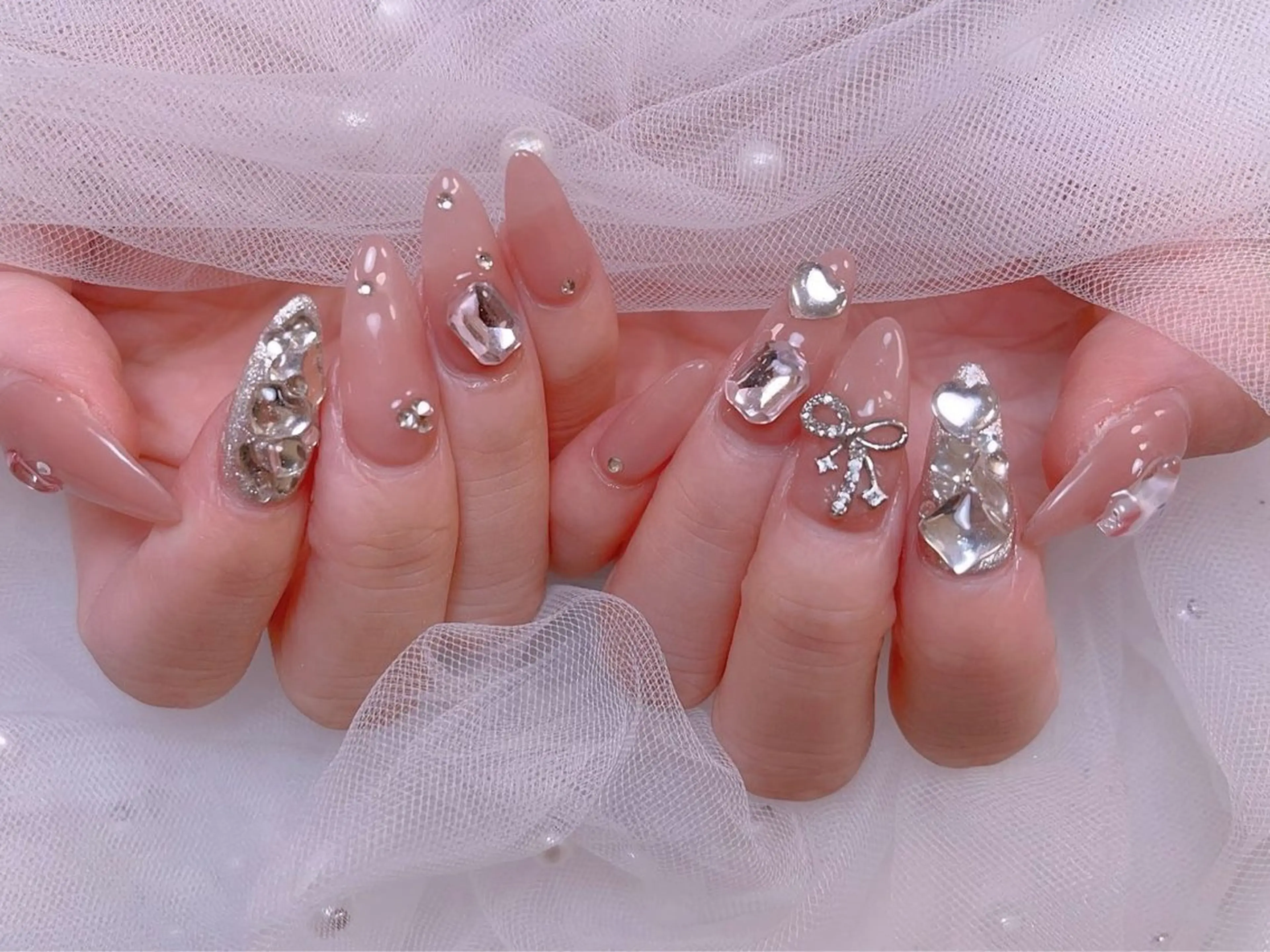 ネイル フレンチネイル ジェルネイル ハート 韓国ネイル マグネットネイル ハンドネイル ネイルサロン lotusのネイルデザイン