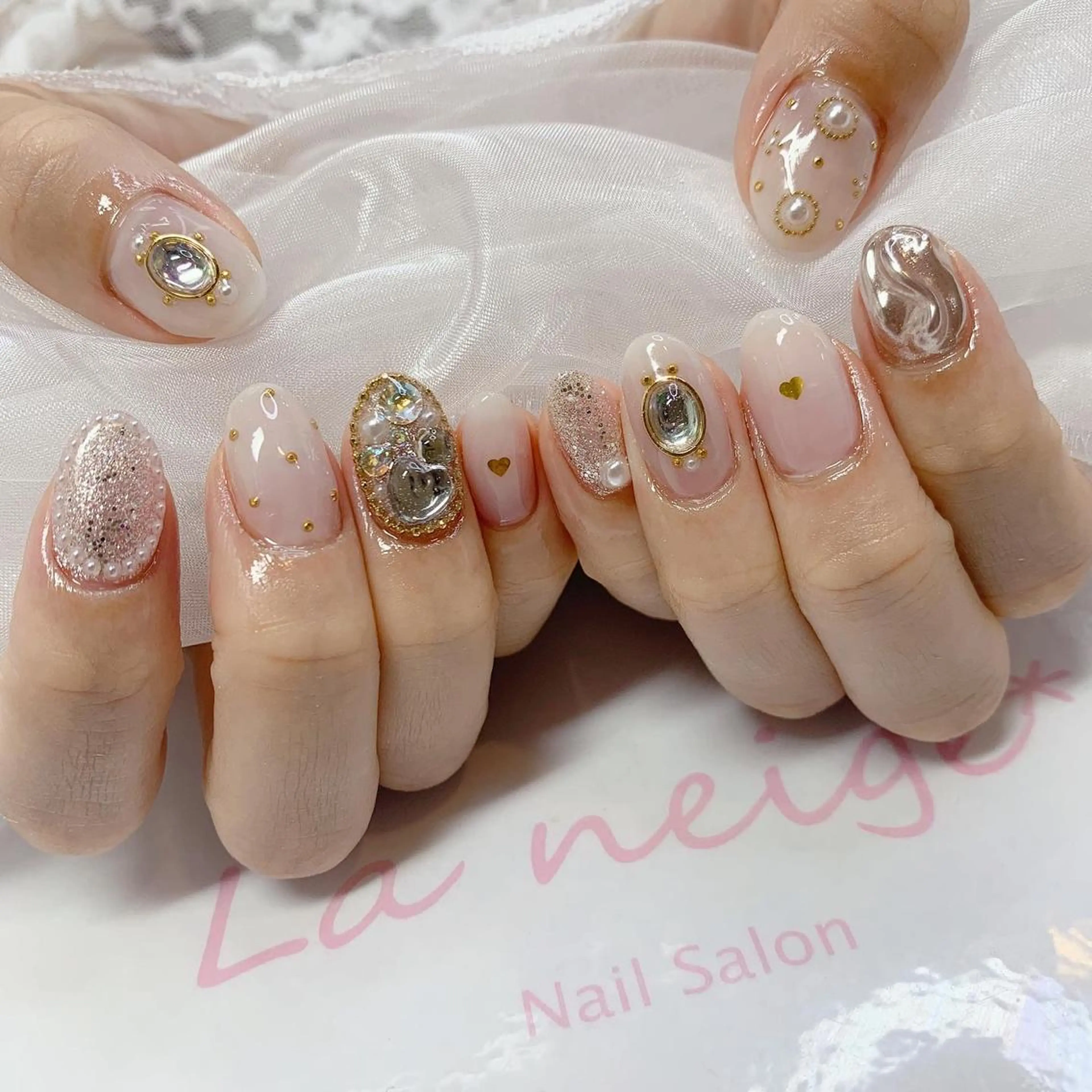 ネイル ハンドネイル La neige* yuki 🥯🍑のネイルデザイン