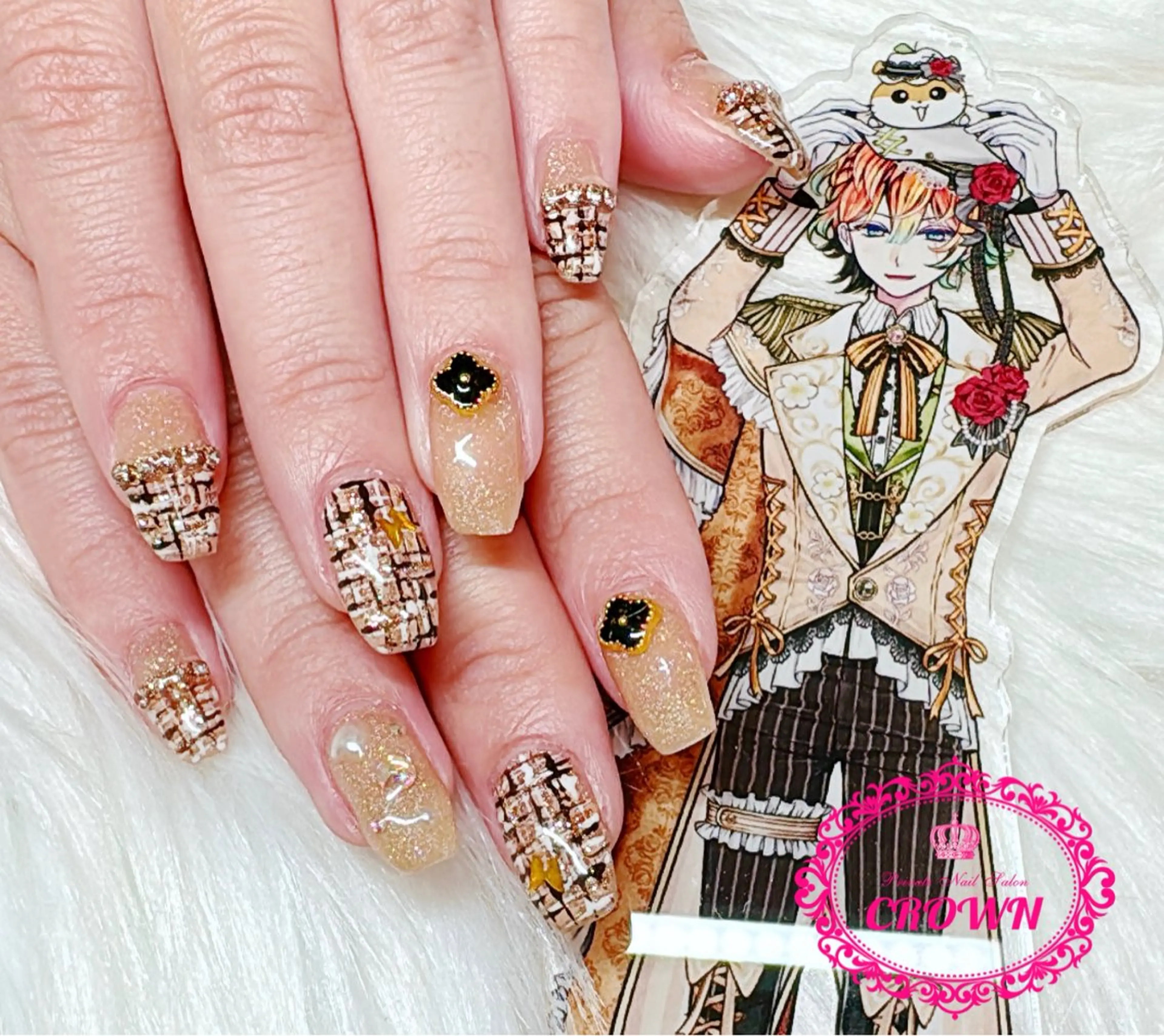 ネイル CROWN プライベートサロンのネイルデザイン