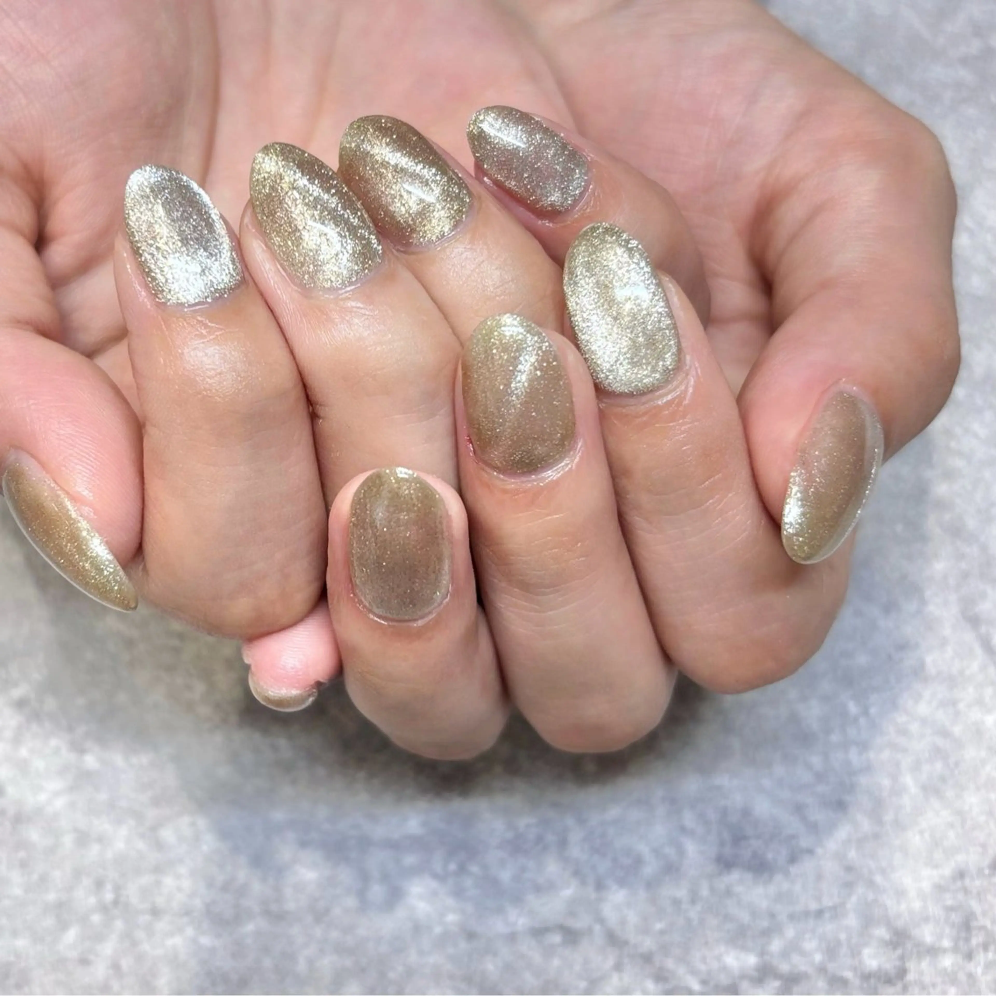 ネイル ジェルネイル マグネットネイル ぷっくりネイル L'idea nail〈ラ・イデア・ネイル〉所属・L'ideanail AZUのネイルデザイン