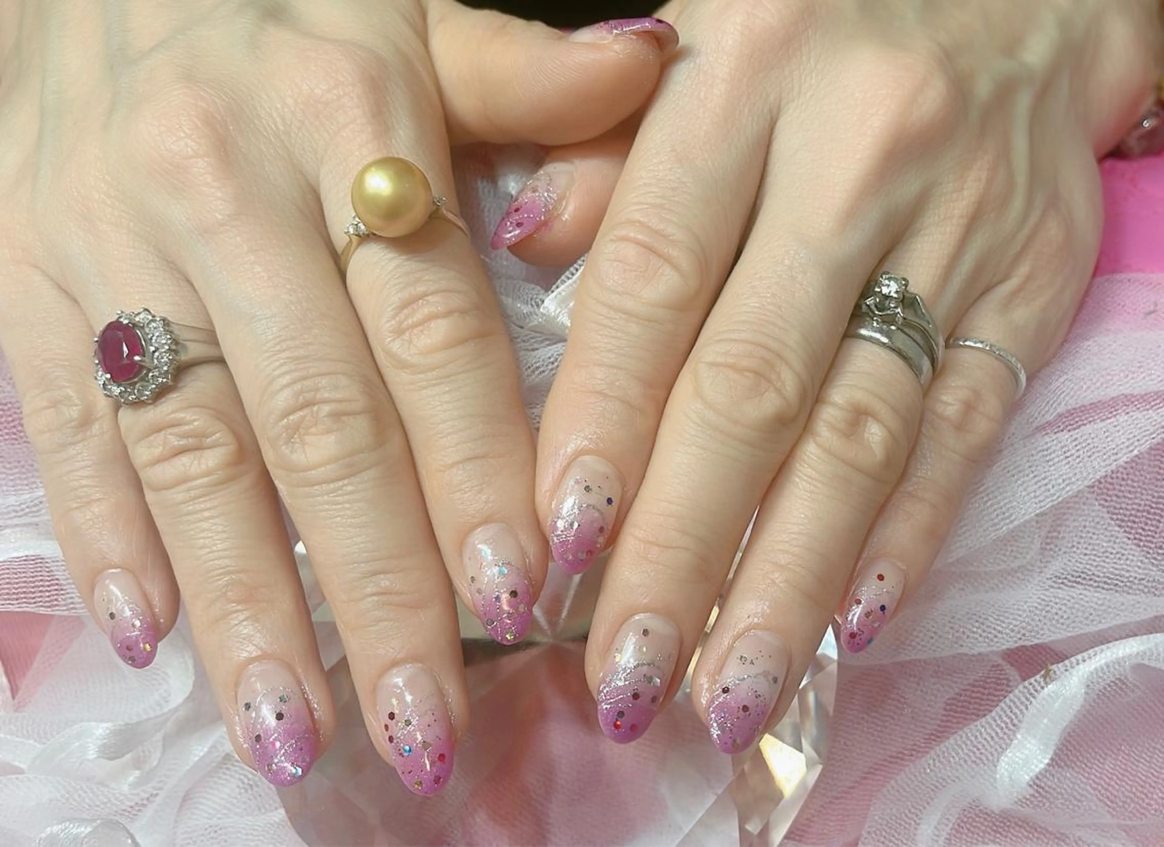 《HAND》ワンポイントデザインの写真