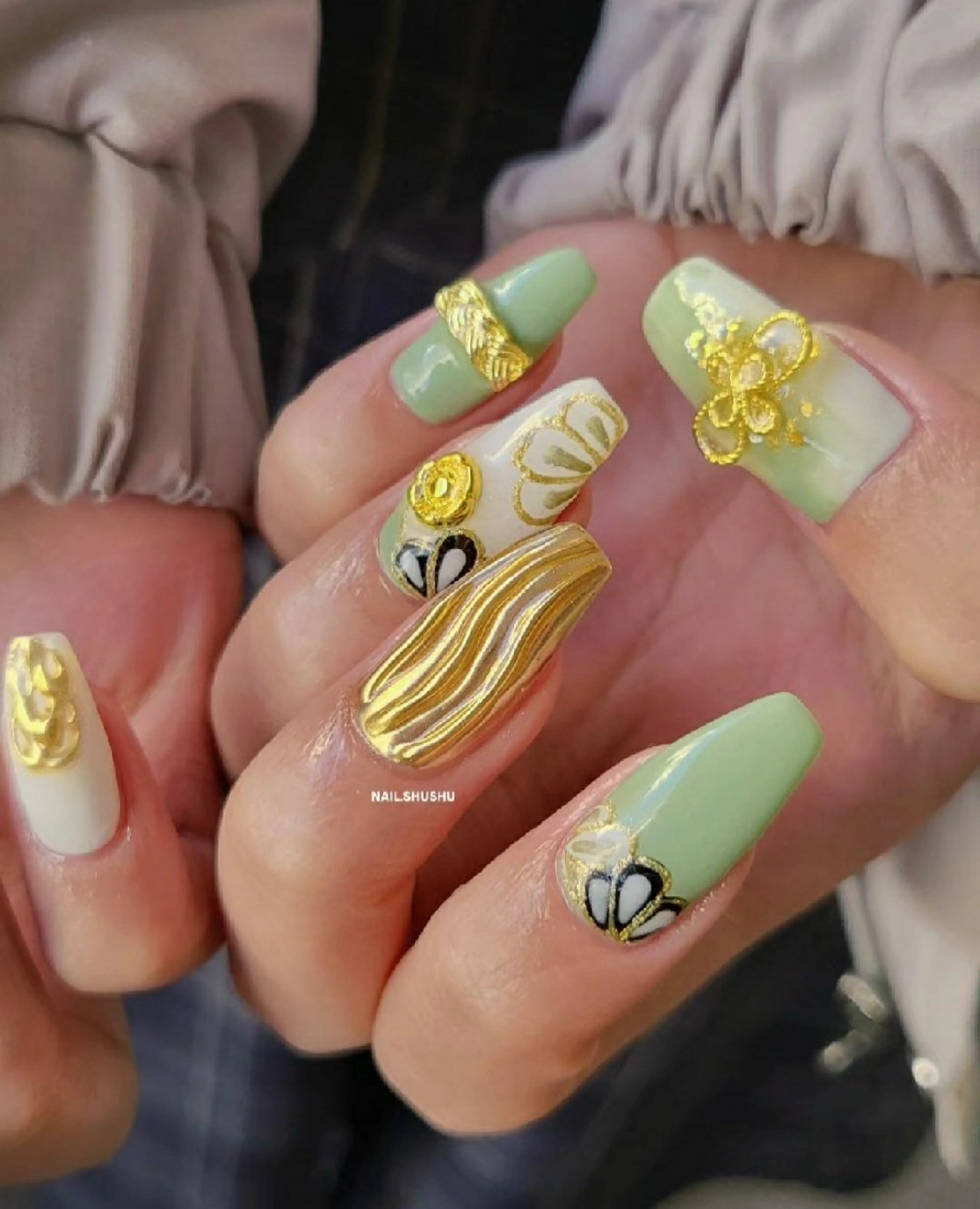 ネイル 持ち込み ニュアンスネイル ワンカラーネイル シンプルネイル 冬ネイル ハンドネイル 3dパーツ/流行り 👧shushu❤️のネイルデザイン