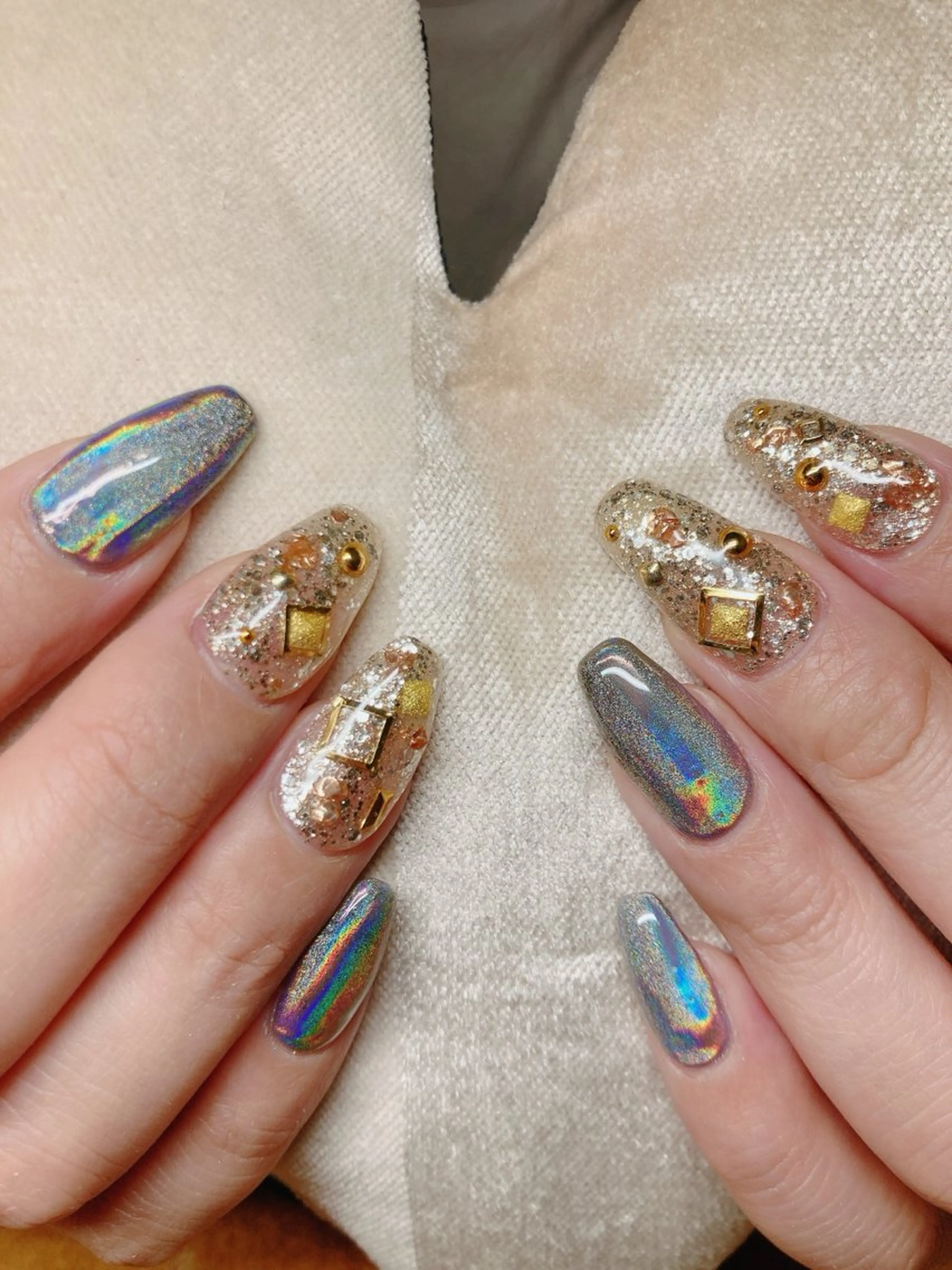 ネイル ECLAT エクラ所属・寺山 千鶴のネイルデザイン