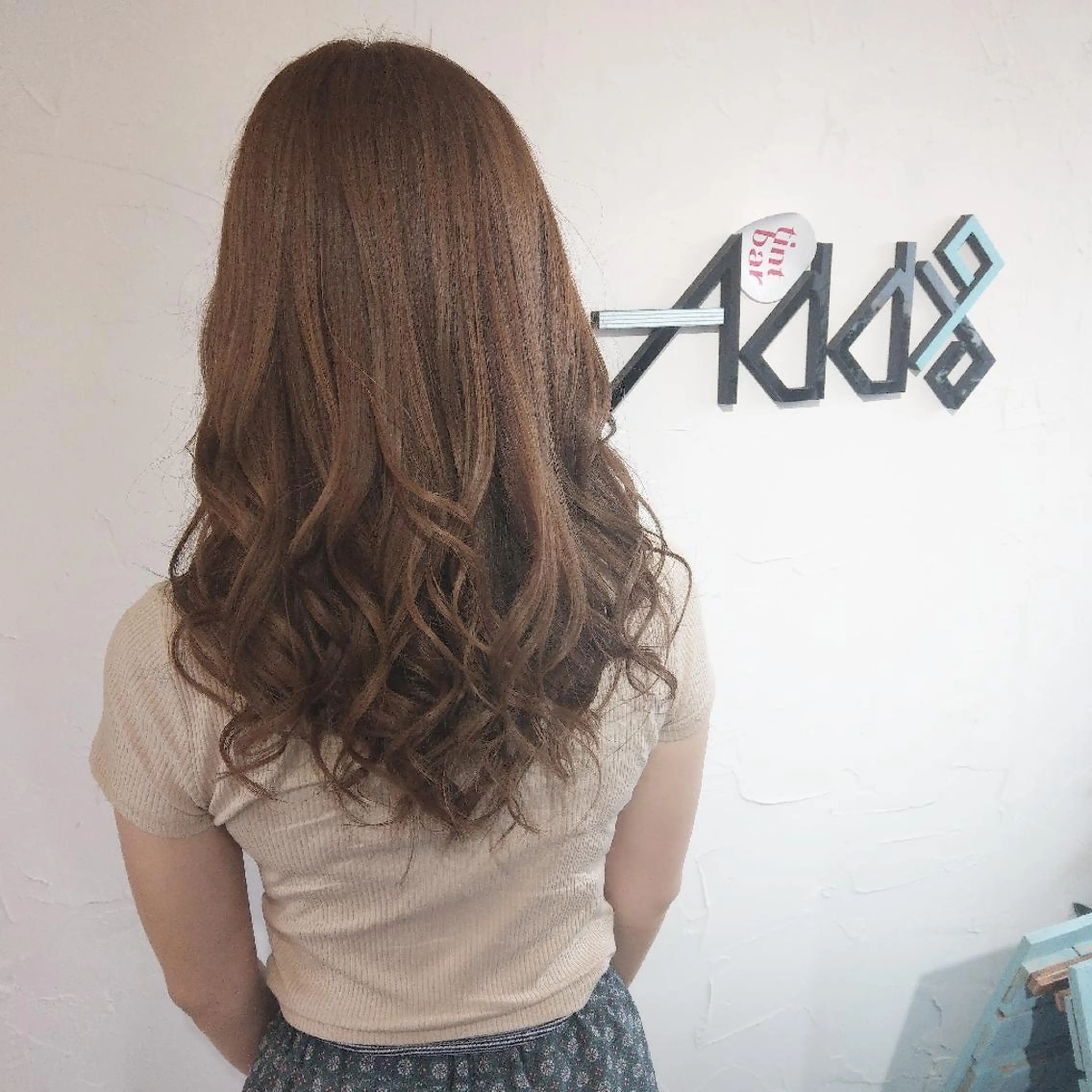 ロング カラー パーマ ヘアアレンジ ベージュカラー インナーカラー ピンクカラー トリートメント 酸熱トリートメント カット ヘアカラー トリートメント Add9 柳田健登のヘアスタイル