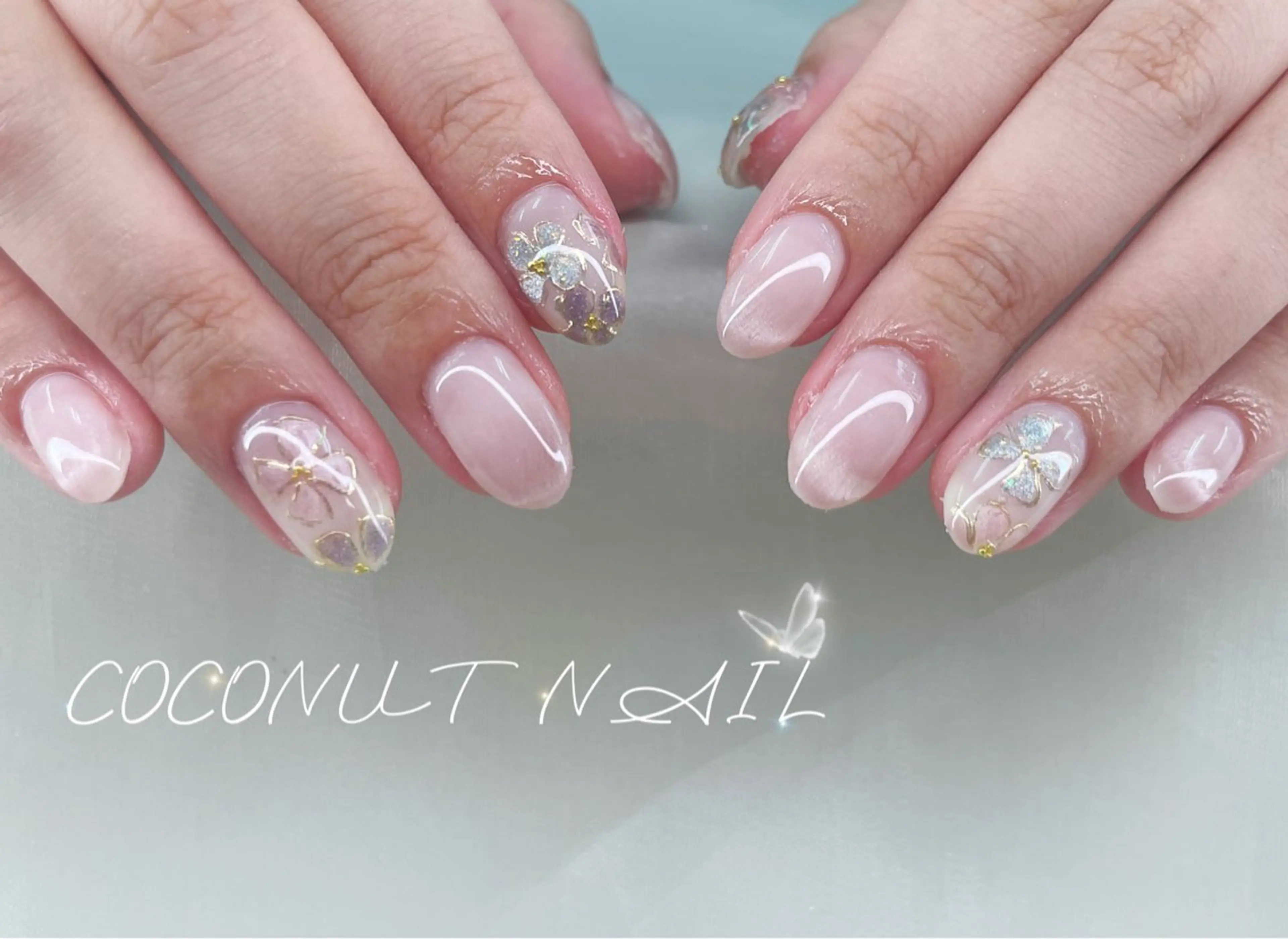 ネイル アートネイル ニュアンスネイル 神田 ココナッツのネイルデザイン