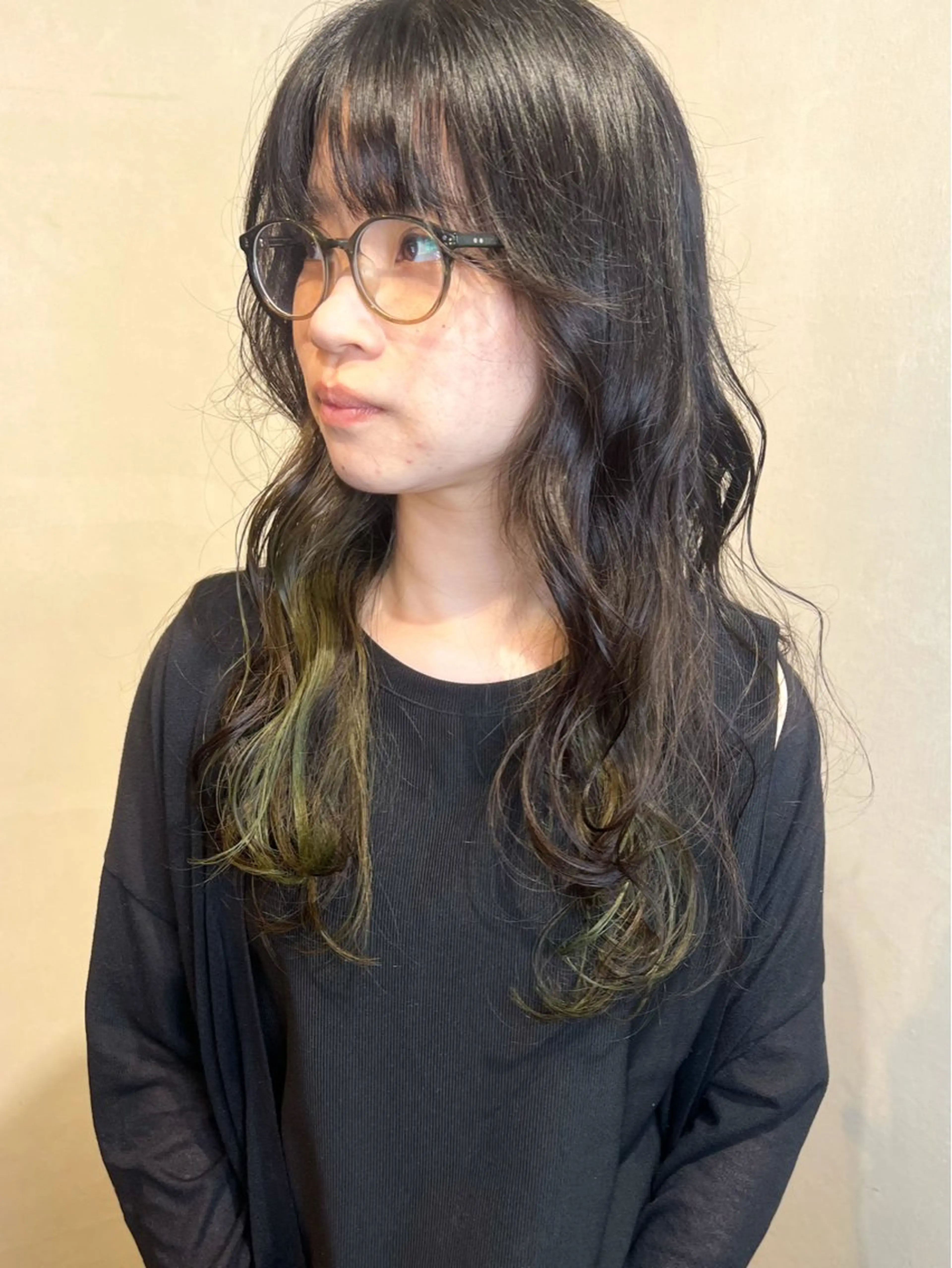 ミディアム カラー ヘアカラー トリートメント Aya/四条烏丸/ インナーカラーのヘアスタイル