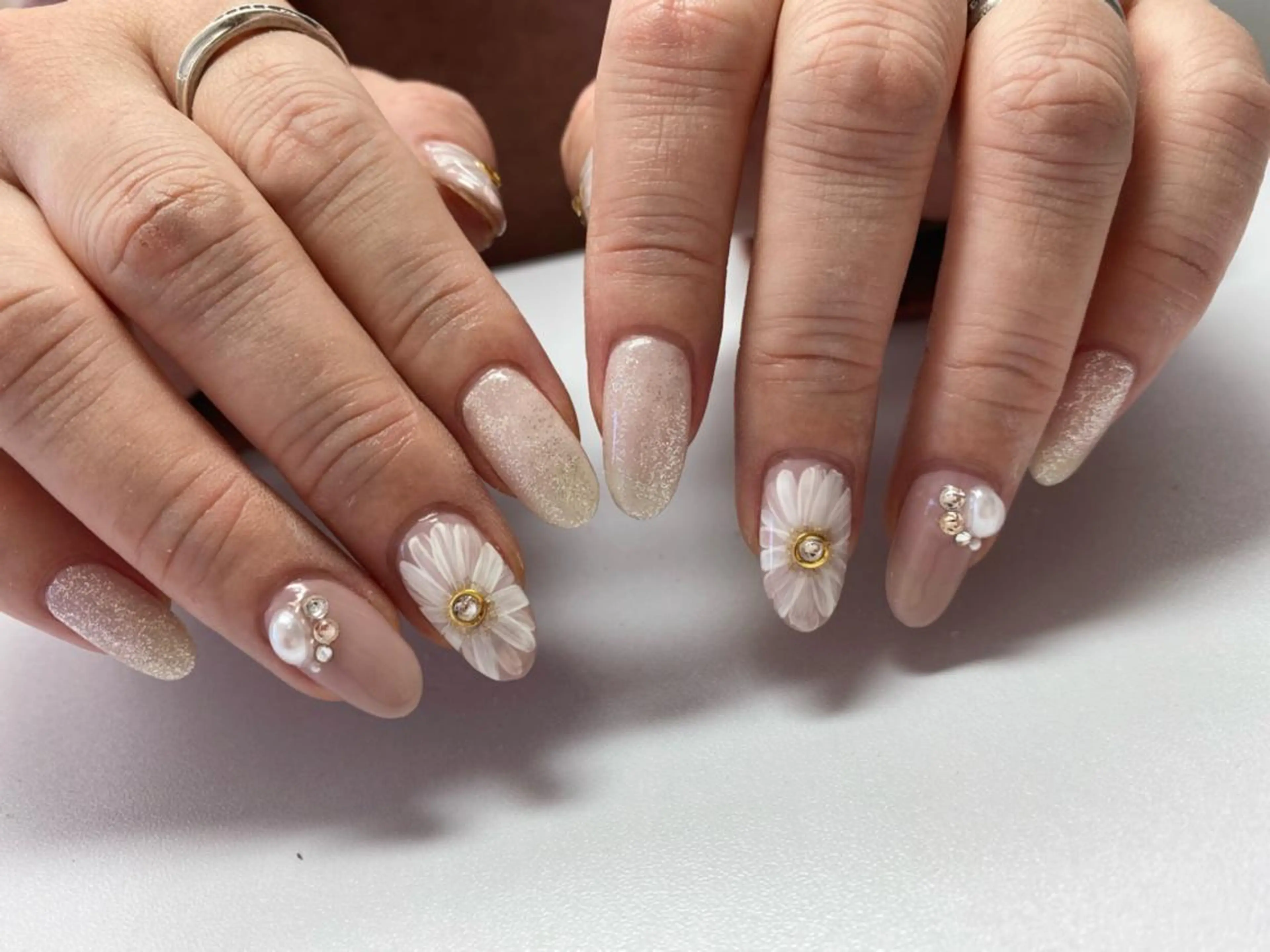 ネイル ネイルサロン& スクールGONAのネイルデザイン