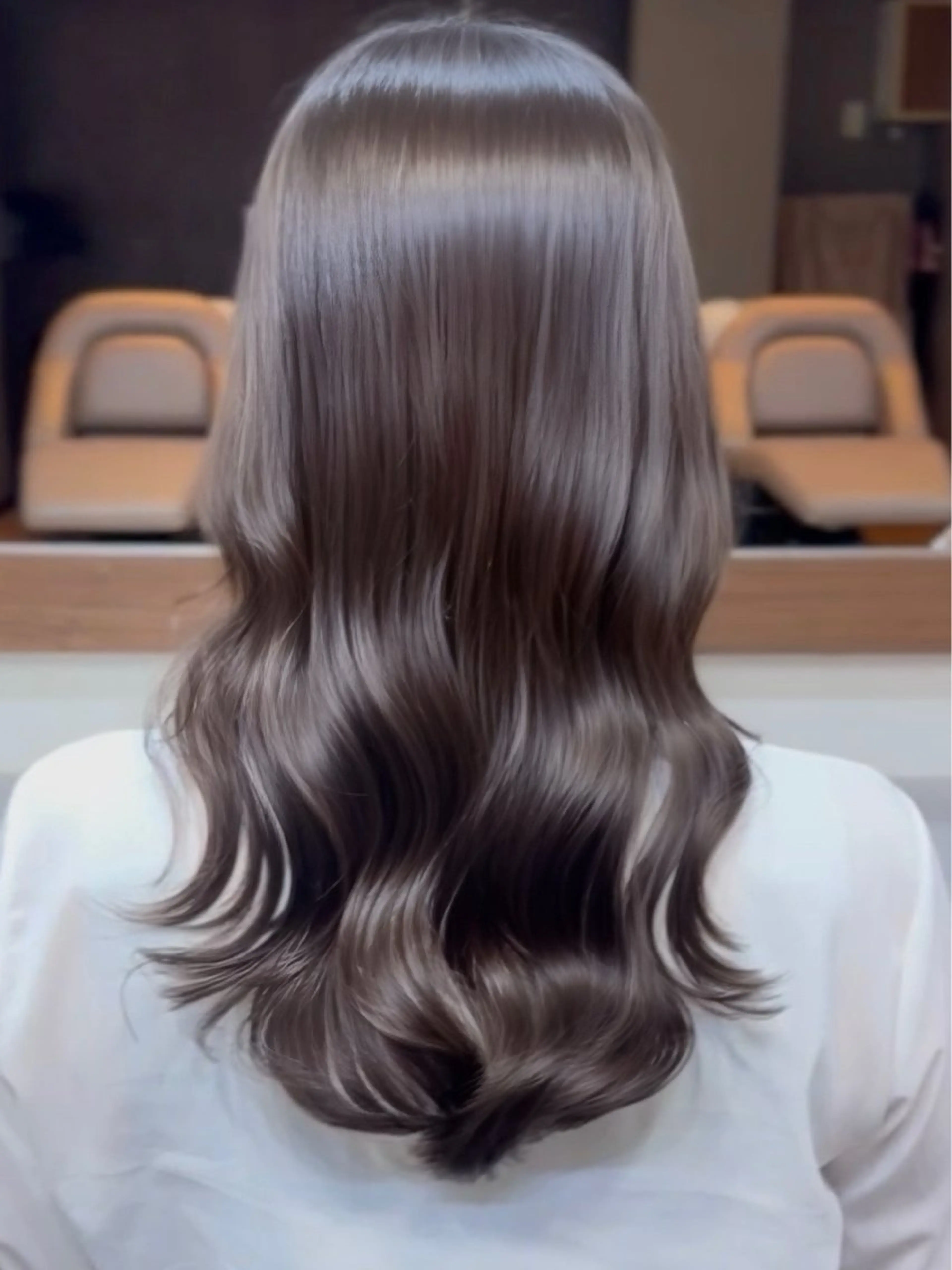 セミロング カラー パーマ セミロングパーマ 韓国風ヘア レイヤーカット オルチャンヘア デジタルパーマ コテ巻き/パーマ/艶 透明感/荻原凜太郎のヘアスタイル