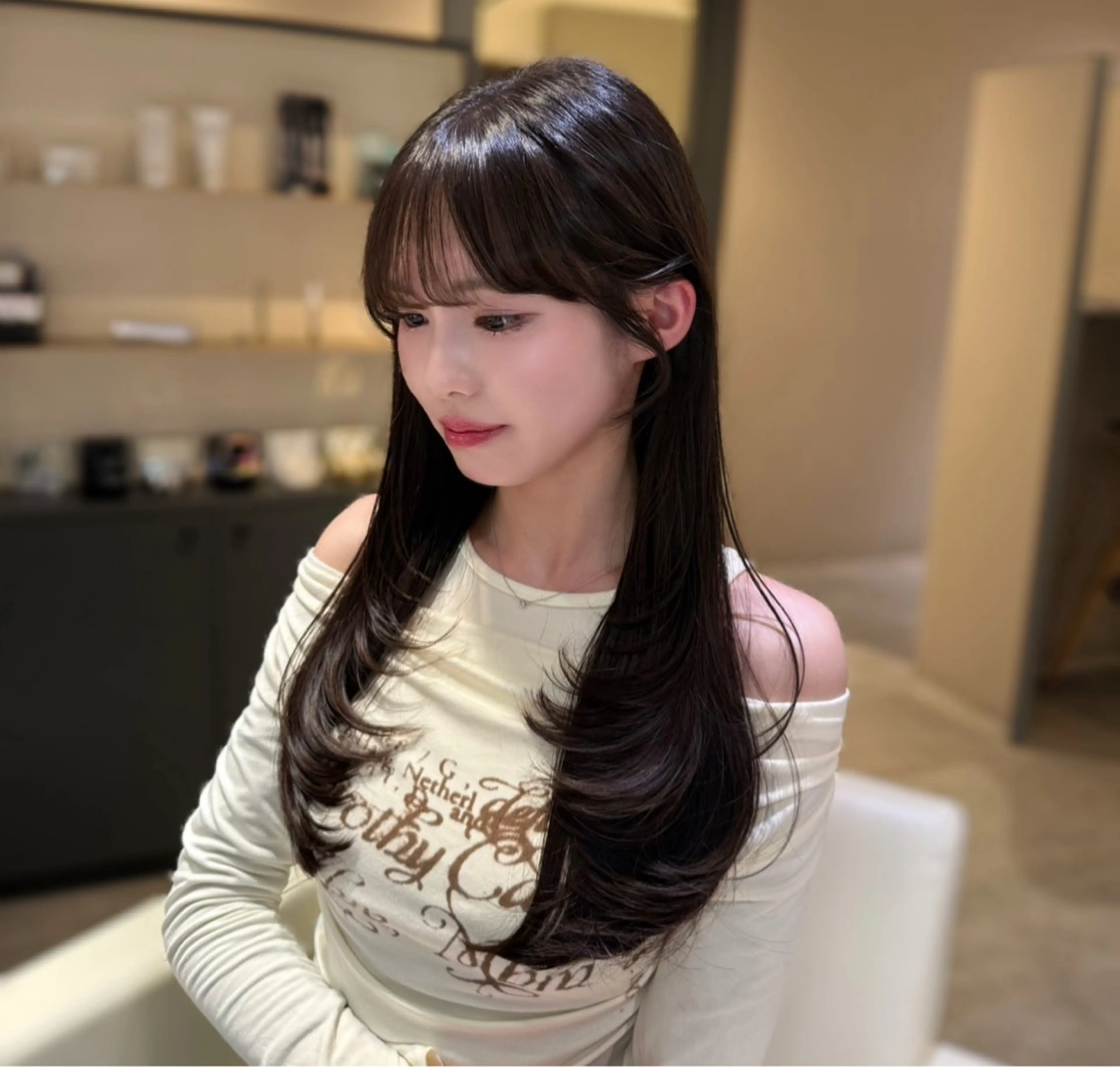 ロング ハイレイヤー レイヤーカット カット ヘアカラー トリートメント 谷 亜澄のヘアスタイル