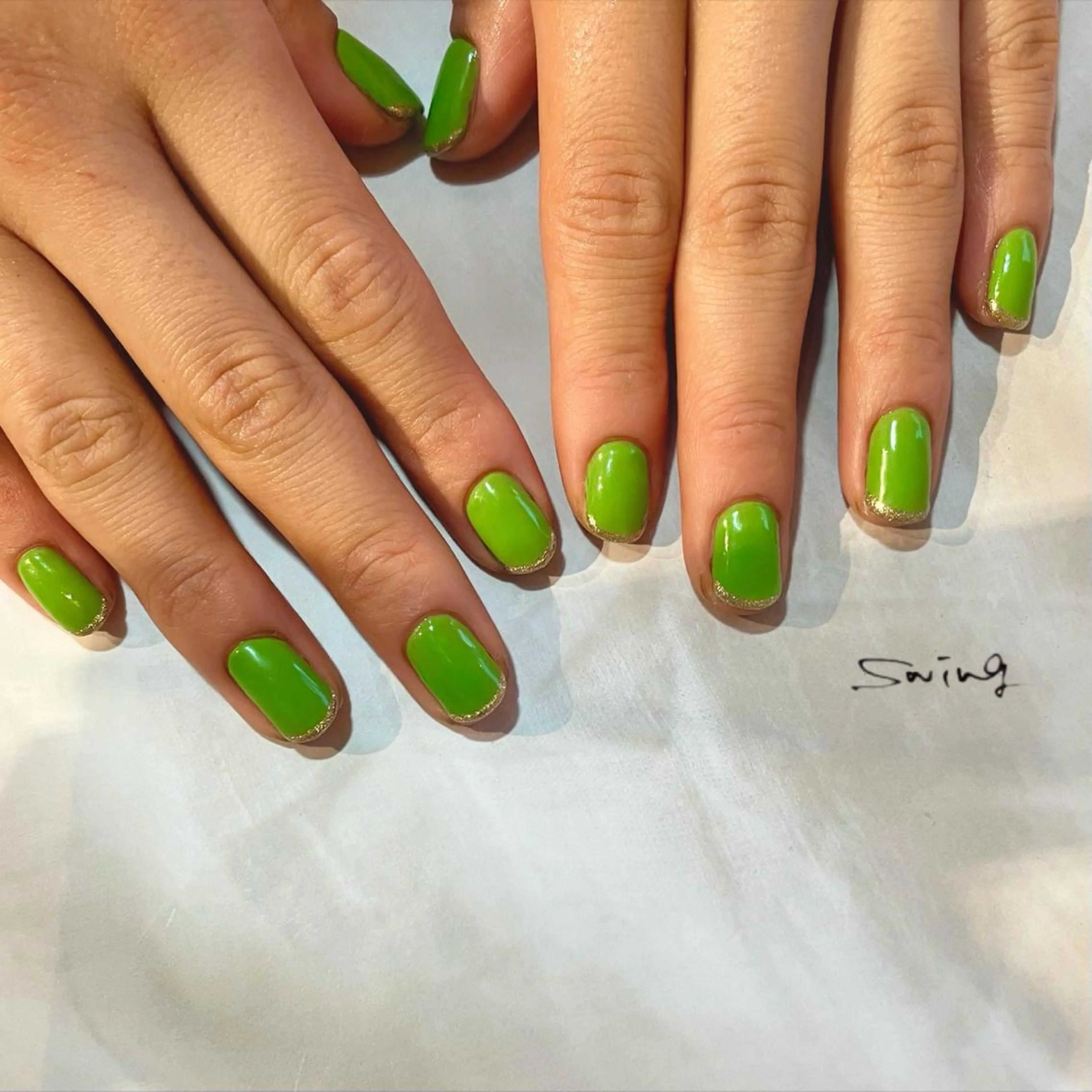 ネイル フレンチネイル ゴールド ハンドネイル SWING Nail Salon所属・Yoshida Takakoのネイルデザイン