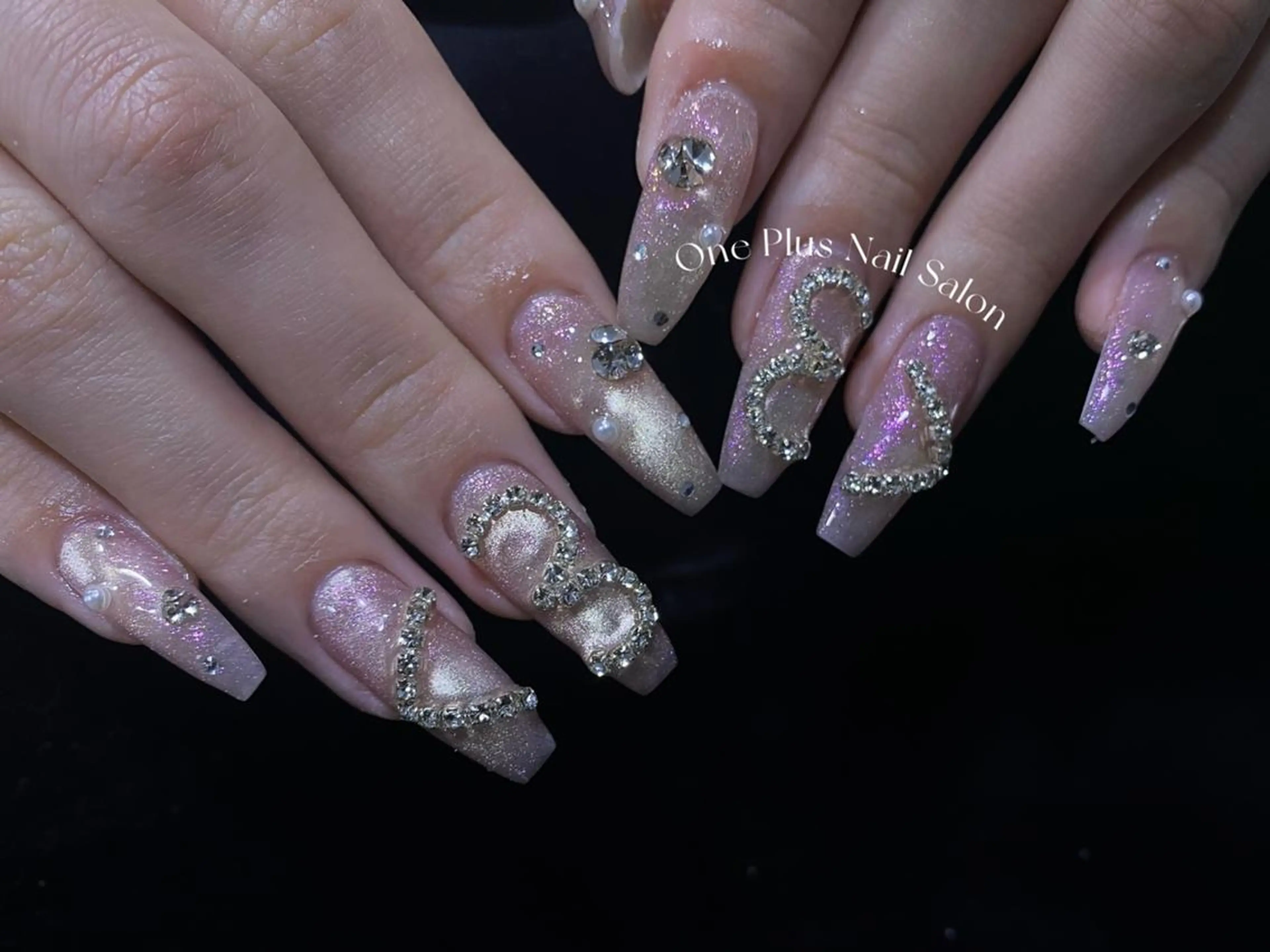 ネイル One Plus キキのネイルデザイン