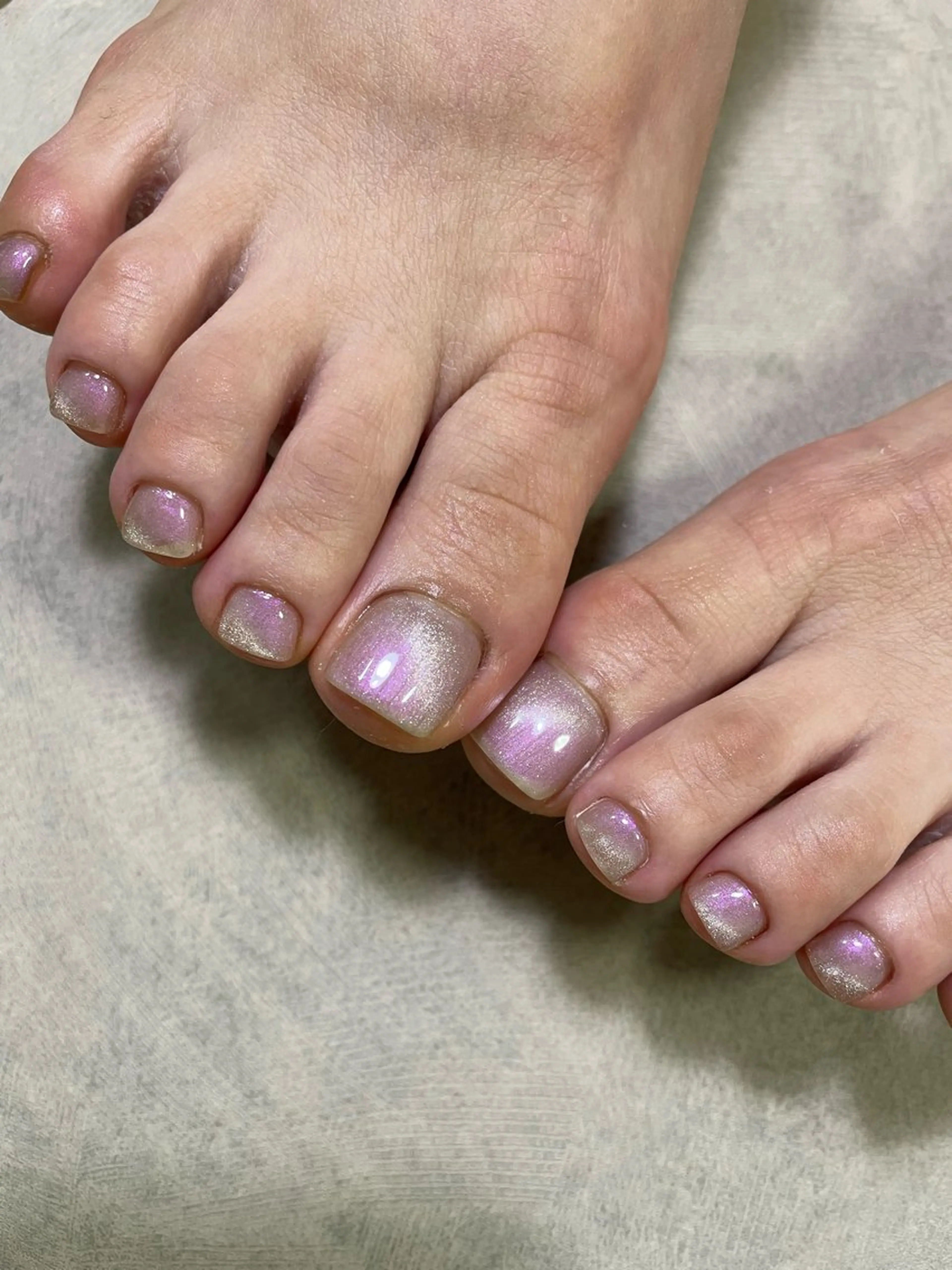 ネイル フットネイル マグネットネイル ワンカラーネイル フットネイル hazuki / Salon Biのネイルデザイン