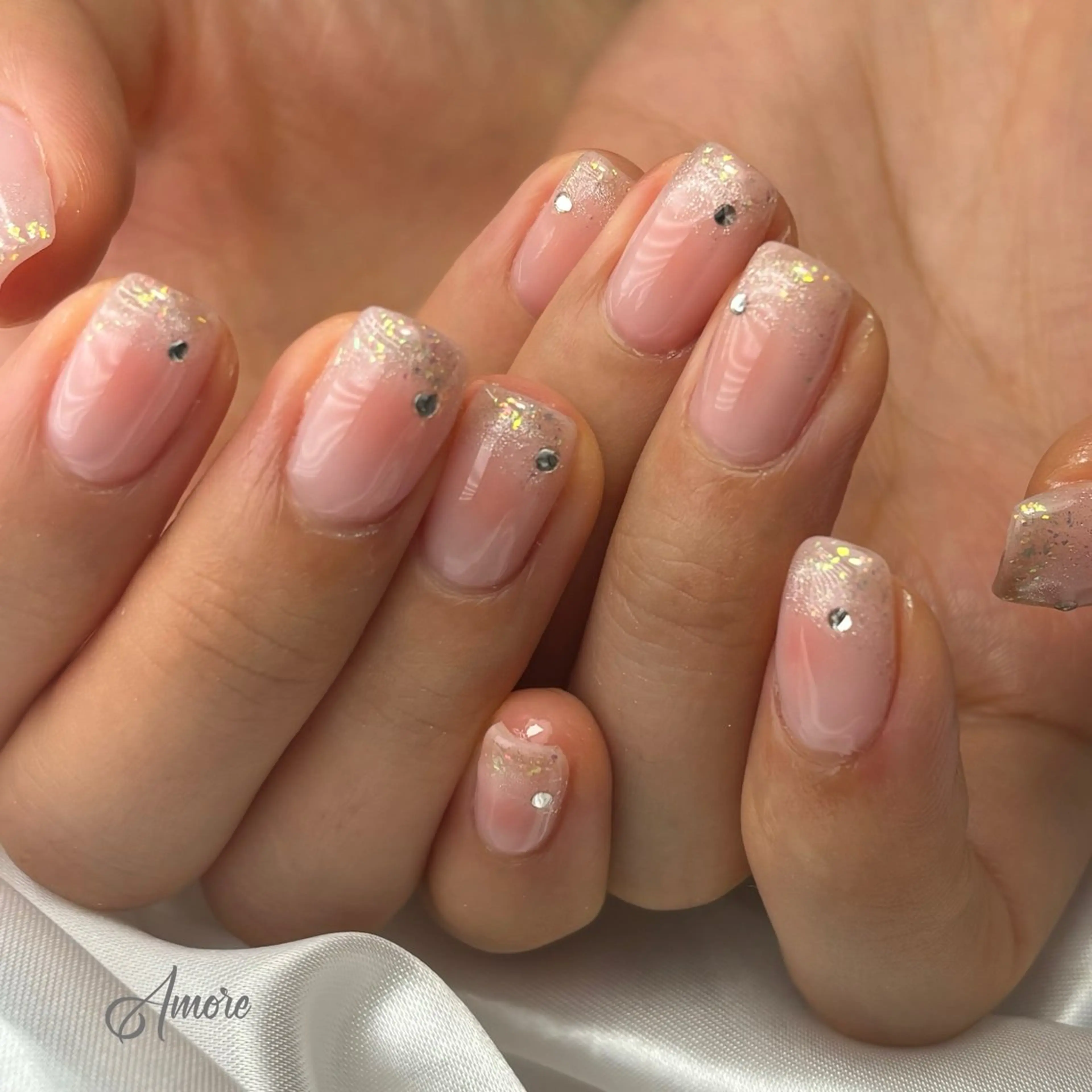 ネイル ジェルネイル キラキラネイル 韓国ネイル マグネットネイル パラジェル You kyehwaのネイルデザイン