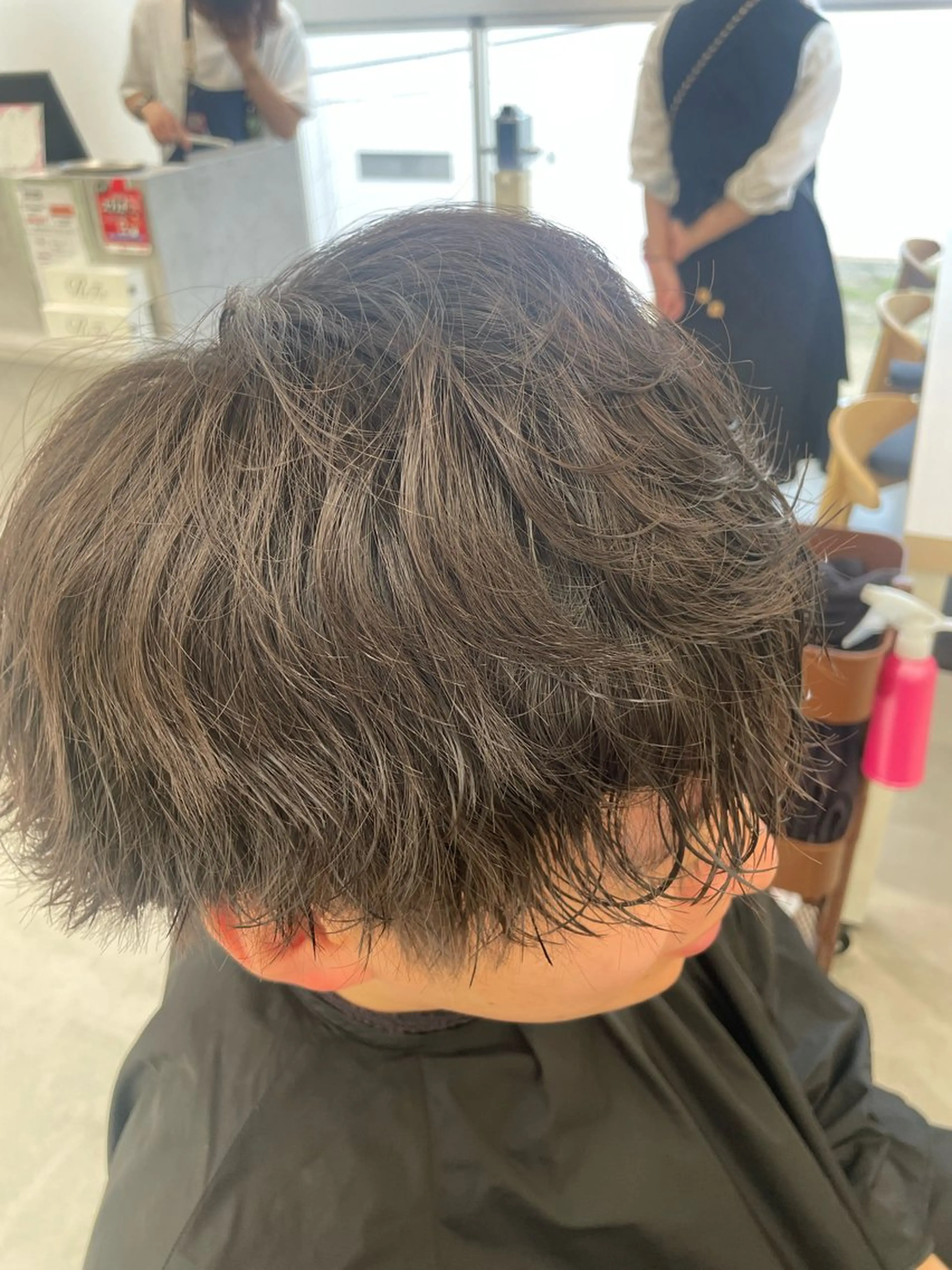 パーマ メンズ カット パーマ NaVIユウジ ブリーチカラーのヘアスタイル