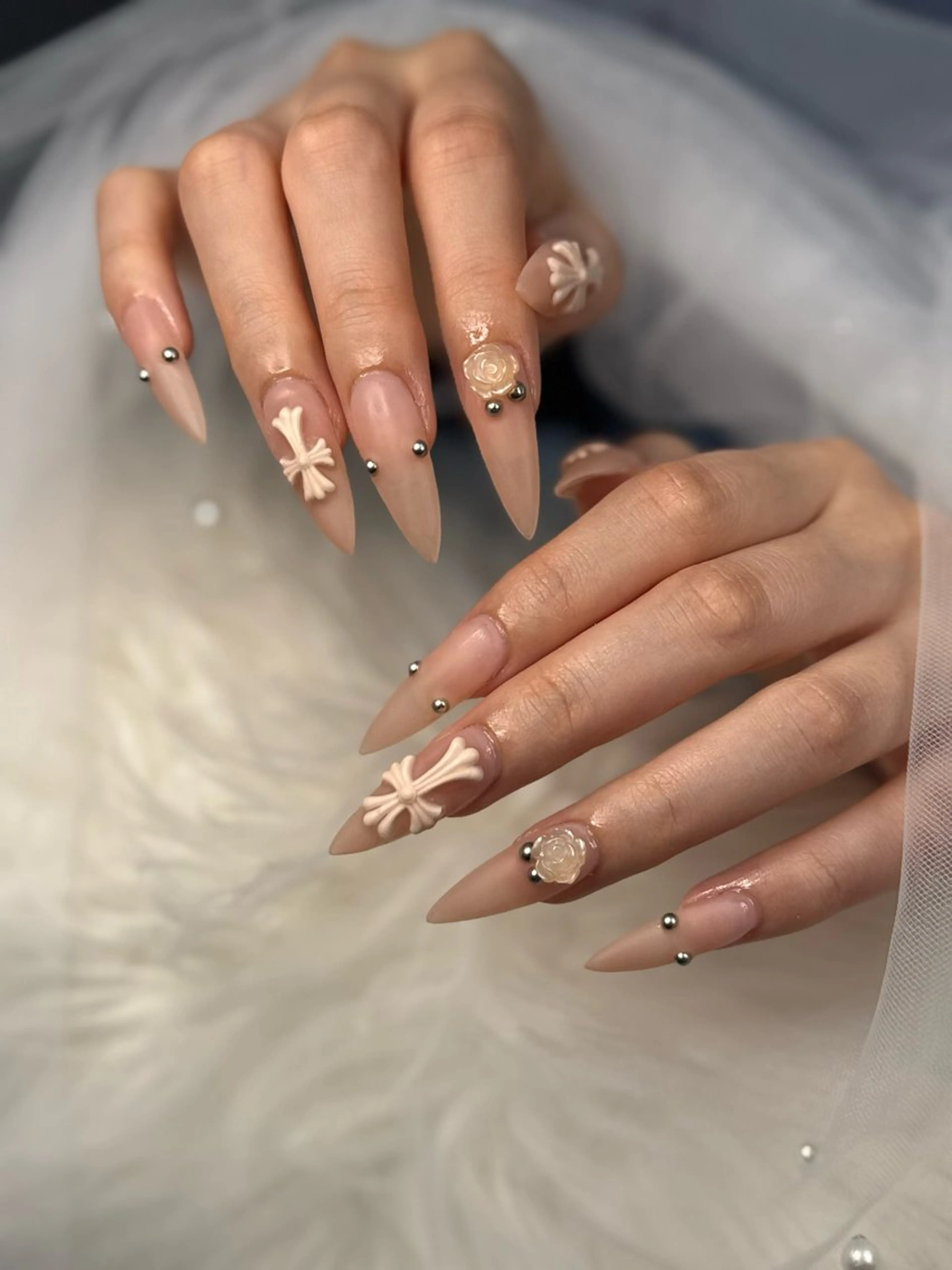 ネイル アートネイル オーロラネイル チークネイル 長さ出し フットネイル ハンドネイル happy nail所属・Happy Nailのネイルデザイン