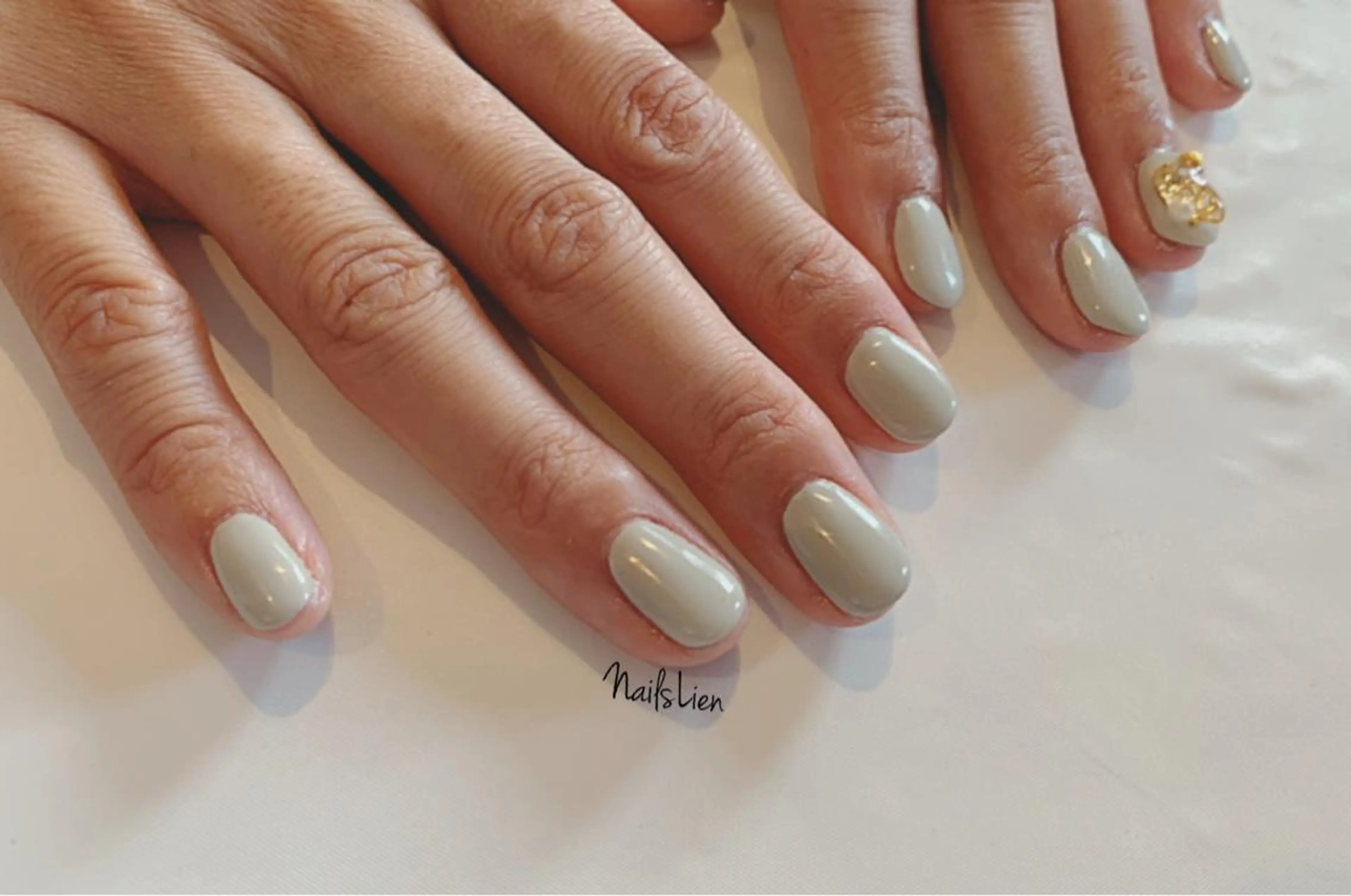 ネイル ワンカラーネイル studio e n / RiNのネイルデザイン